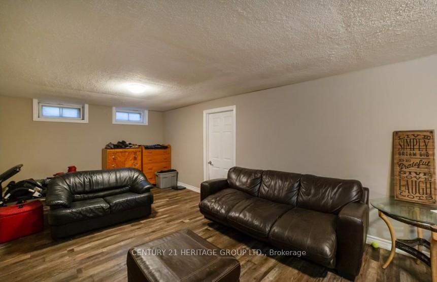 Photo 24 of 10 Esquire Place, Hamilton, Gilbert — HOMEH