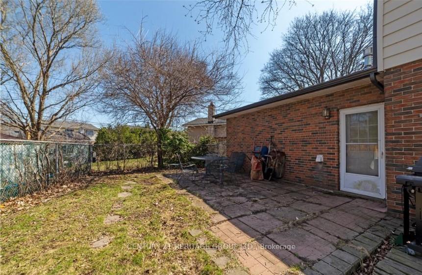 Photo 28 of 10 Esquire Place, Hamilton, Gilbert — HOMEH