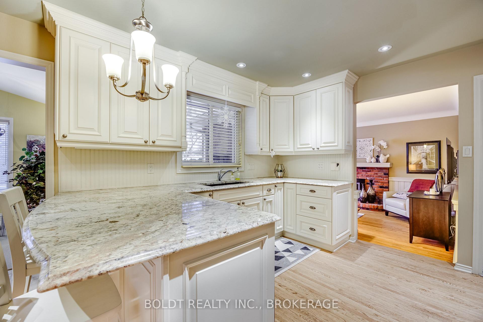 Photo 4 of 53 Royal Henley Boulevard, St. Catharines, Martindale Pond — HOMEH
