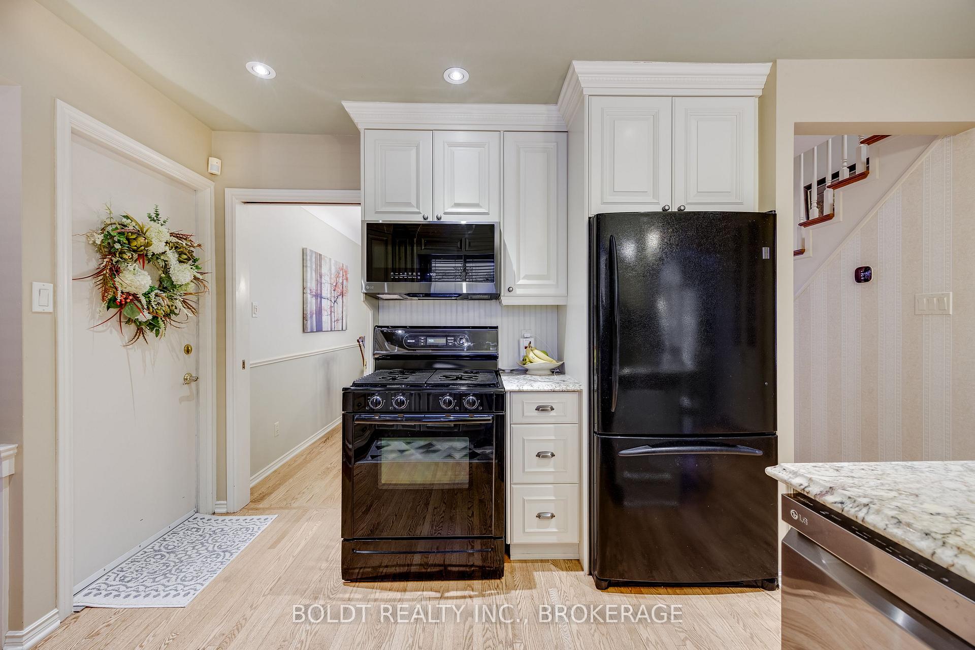 Photo 7 of 53 Royal Henley Boulevard, St. Catharines, Martindale Pond — HOMEH