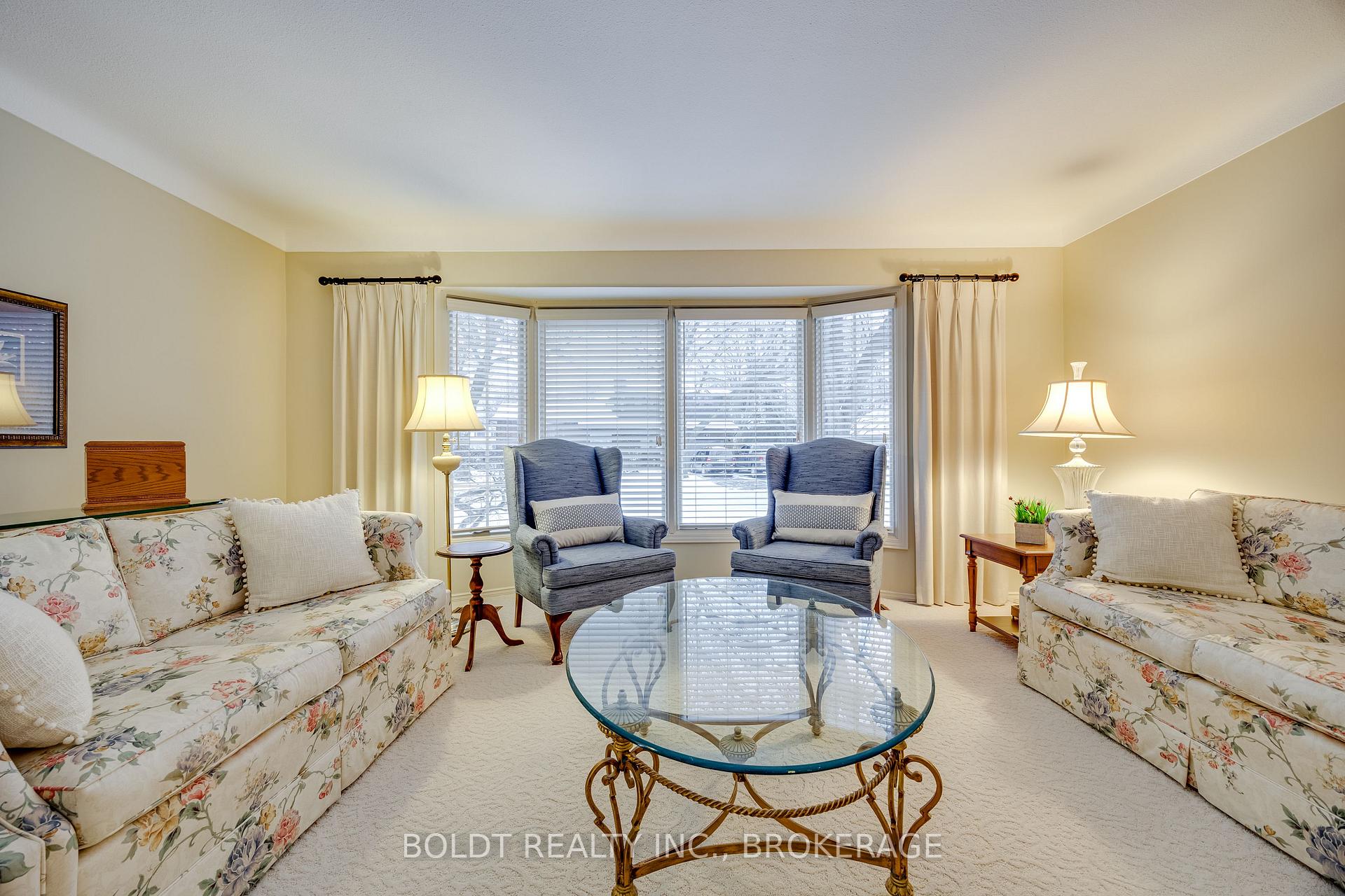 Photo 11 of 53 Royal Henley Boulevard, St. Catharines, Martindale Pond — HOMEH