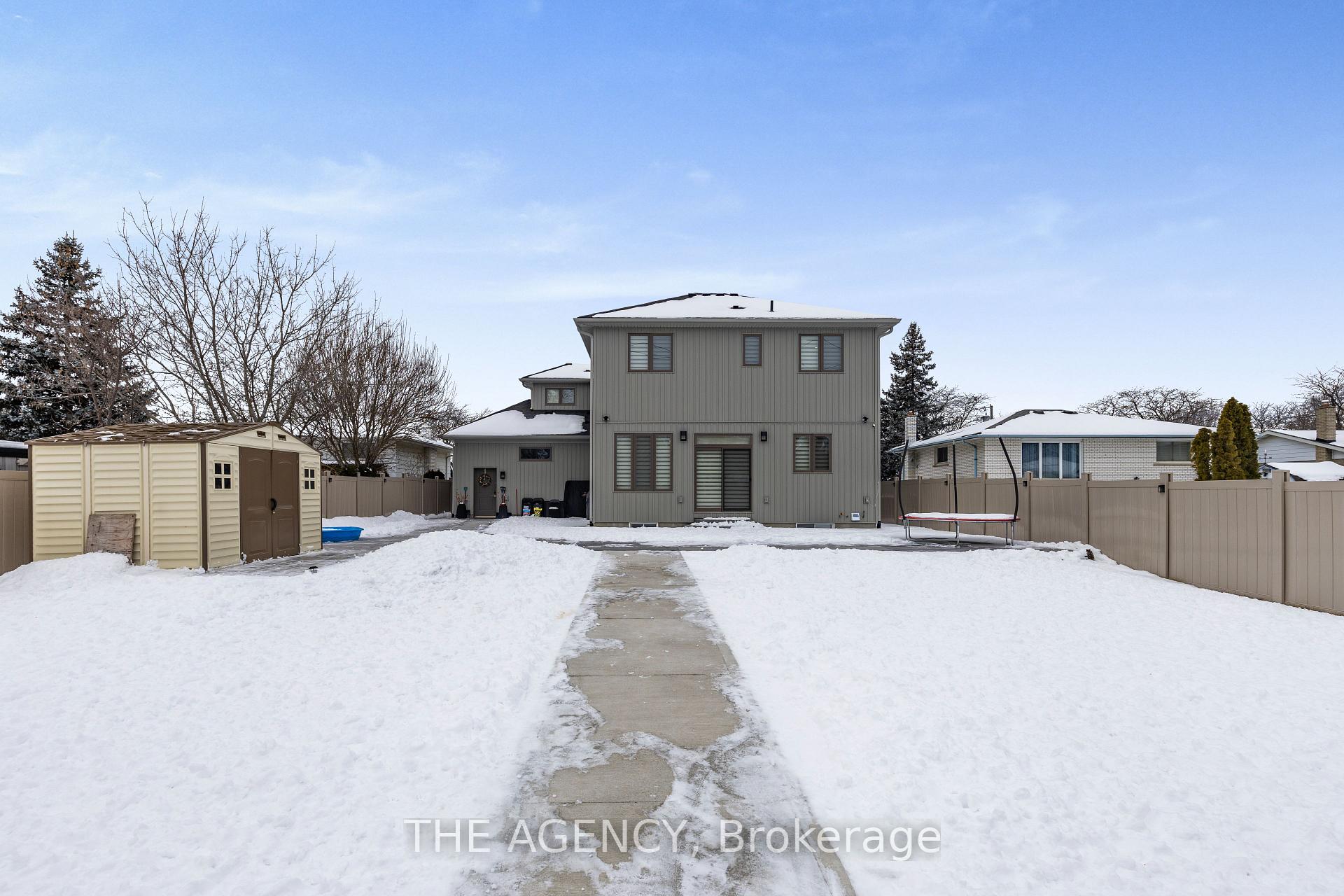 Photo 48 of 80 Meredith Drive, St. Catharines, Carlton/Bunting — HOMEH