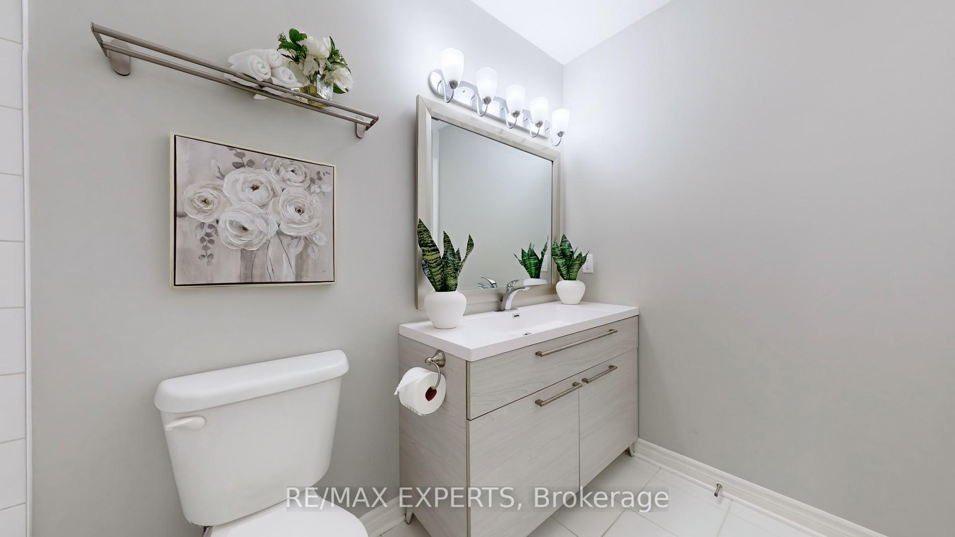 Photo 16 of 21 Wakely Boulevard, Caledon, Bolton West — HOMEH