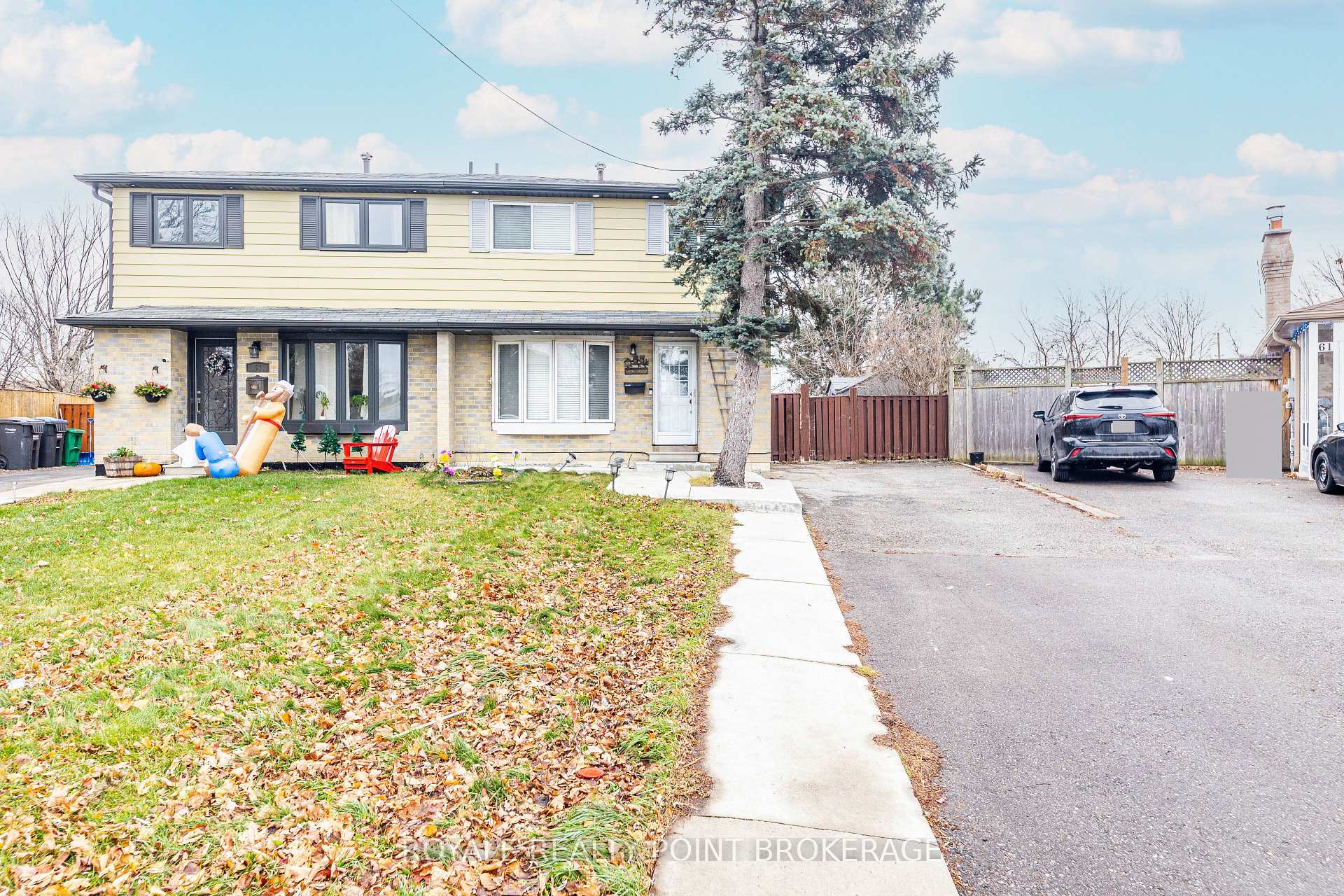 Photo 1 of 59 Juniper Crescent, Brampton, Northgate — HOMEH