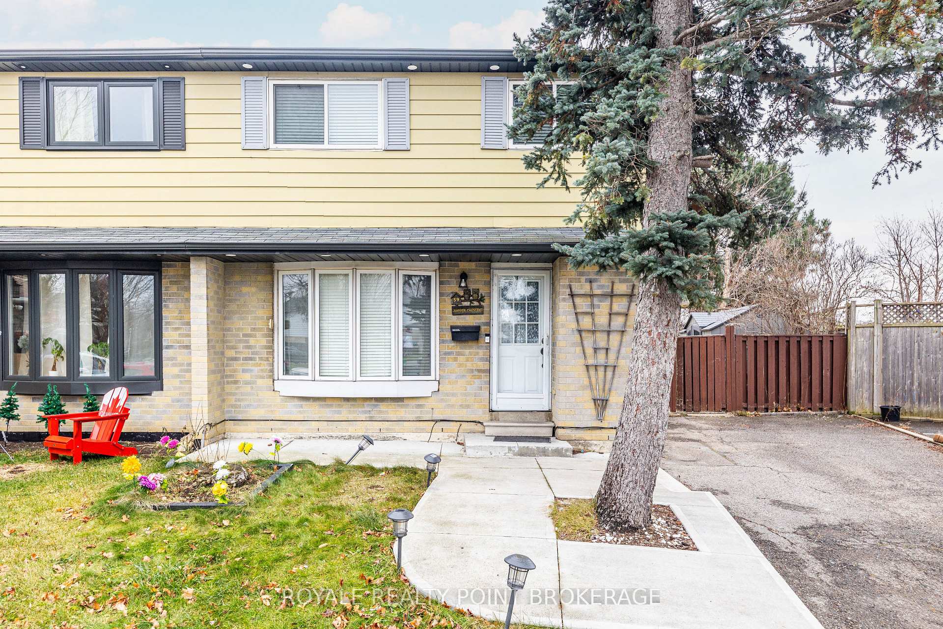 Photo 3 of 59 Juniper Crescent, Brampton, Northgate — HOMEH