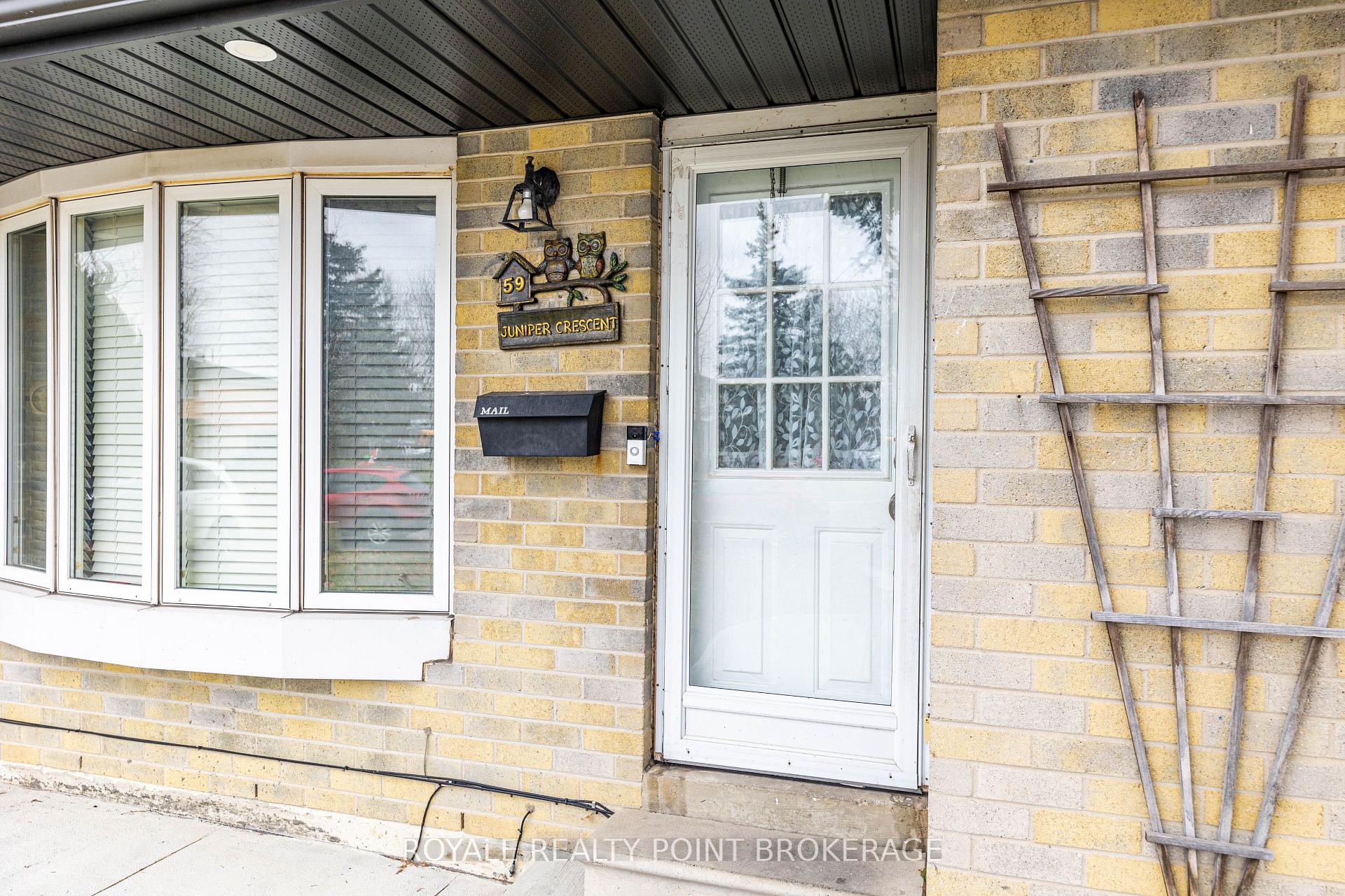 Photo 4 of 59 Juniper Crescent, Brampton, Northgate — HOMEH