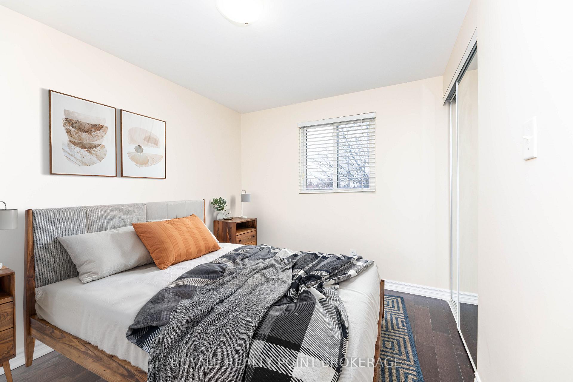 Photo 11 of 59 Juniper Crescent, Brampton, Northgate — HOMEH