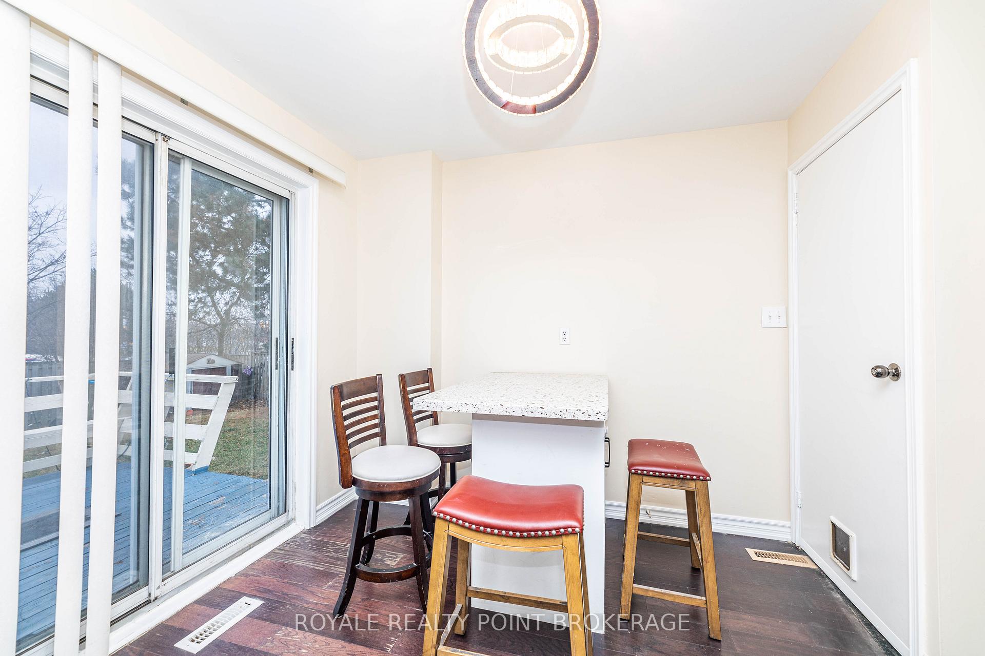 Photo 16 of 59 Juniper Crescent, Brampton, Northgate — HOMEH