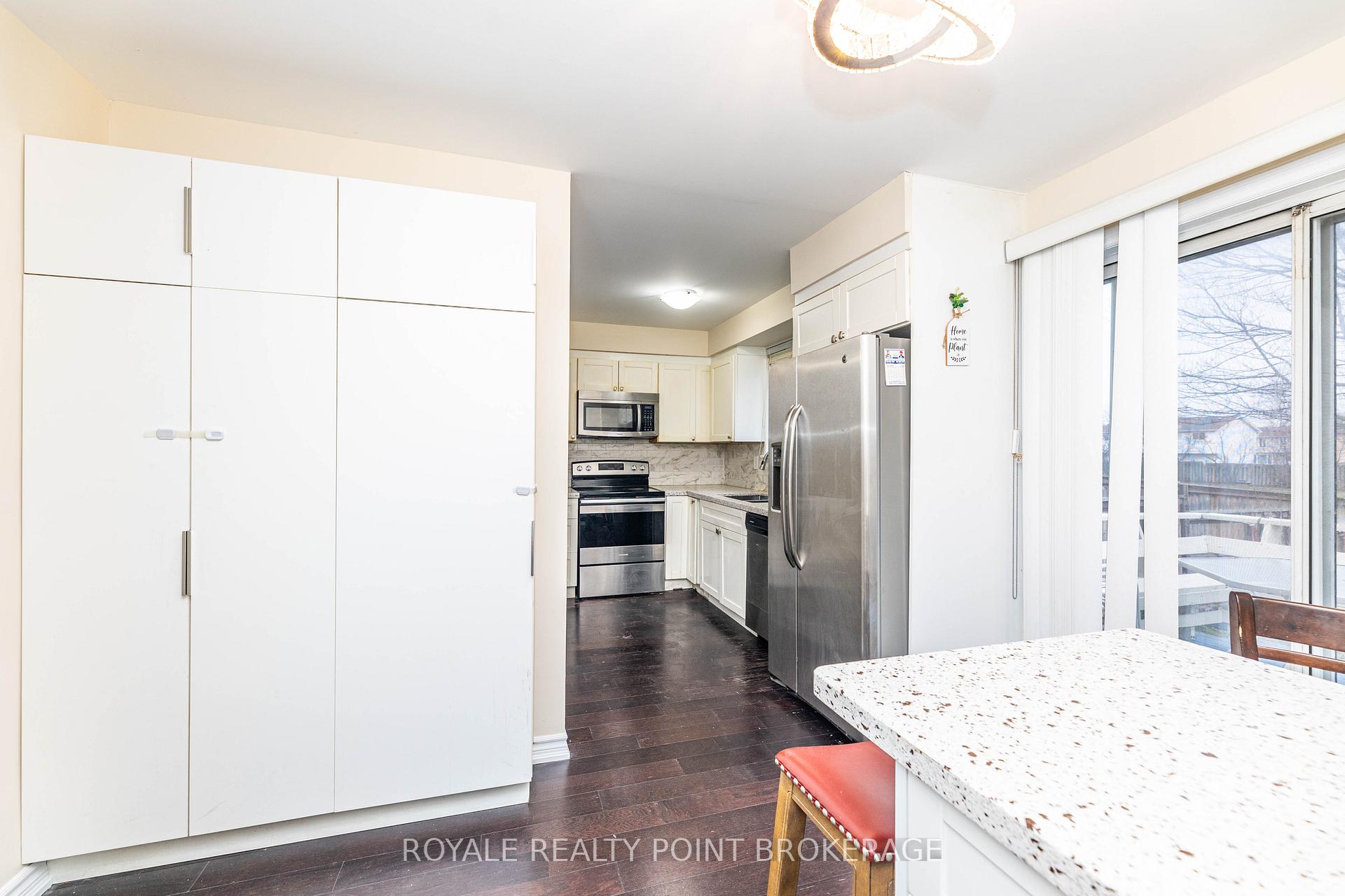 Photo 17 of 59 Juniper Crescent, Brampton, Northgate — HOMEH