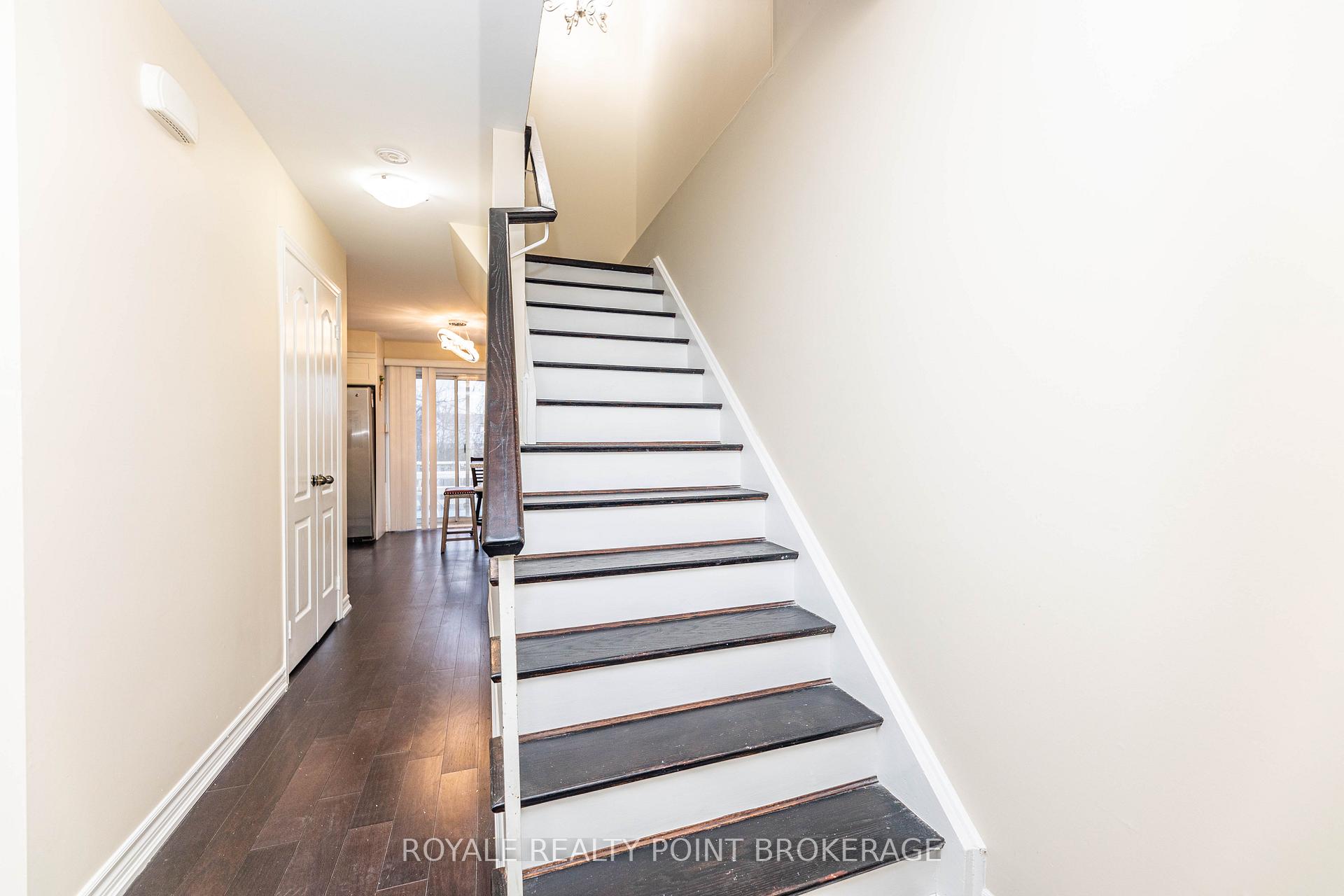 Photo 18 of 59 Juniper Crescent, Brampton, Northgate — HOMEH