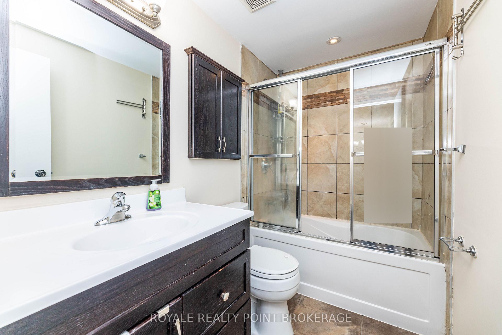 Photo 21 of 59 Juniper Crescent, Brampton, Northgate — HOMEH