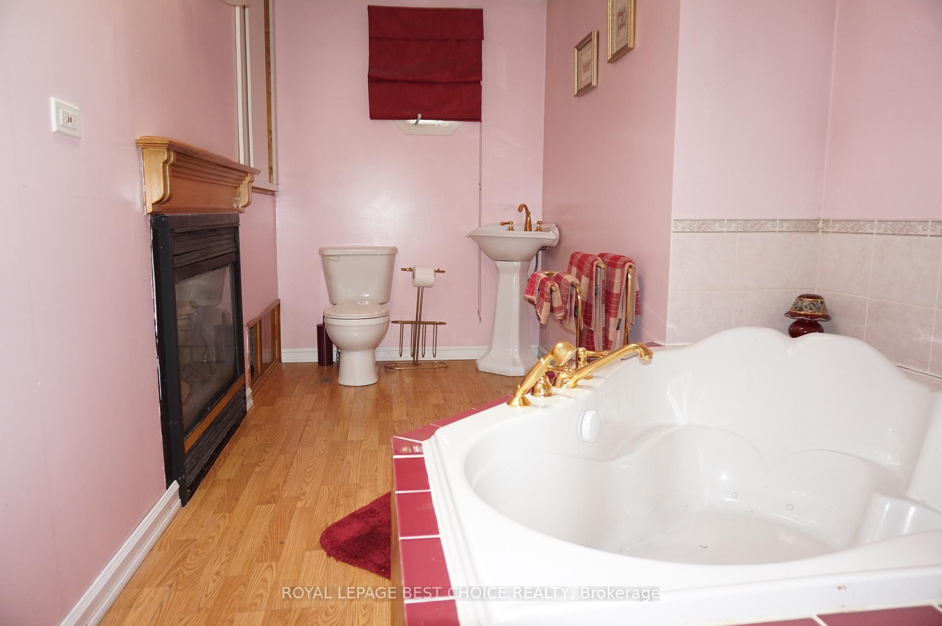 Photo 9 of 42 Prospect Avenue, Cobalt — HOMEH