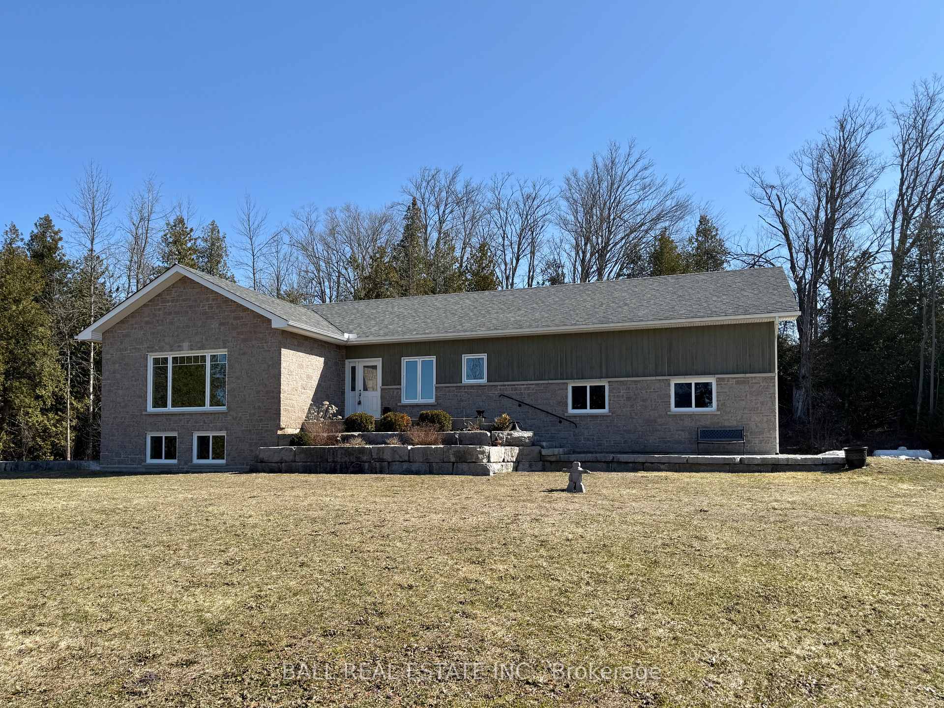 Front of 4267 County Road 32