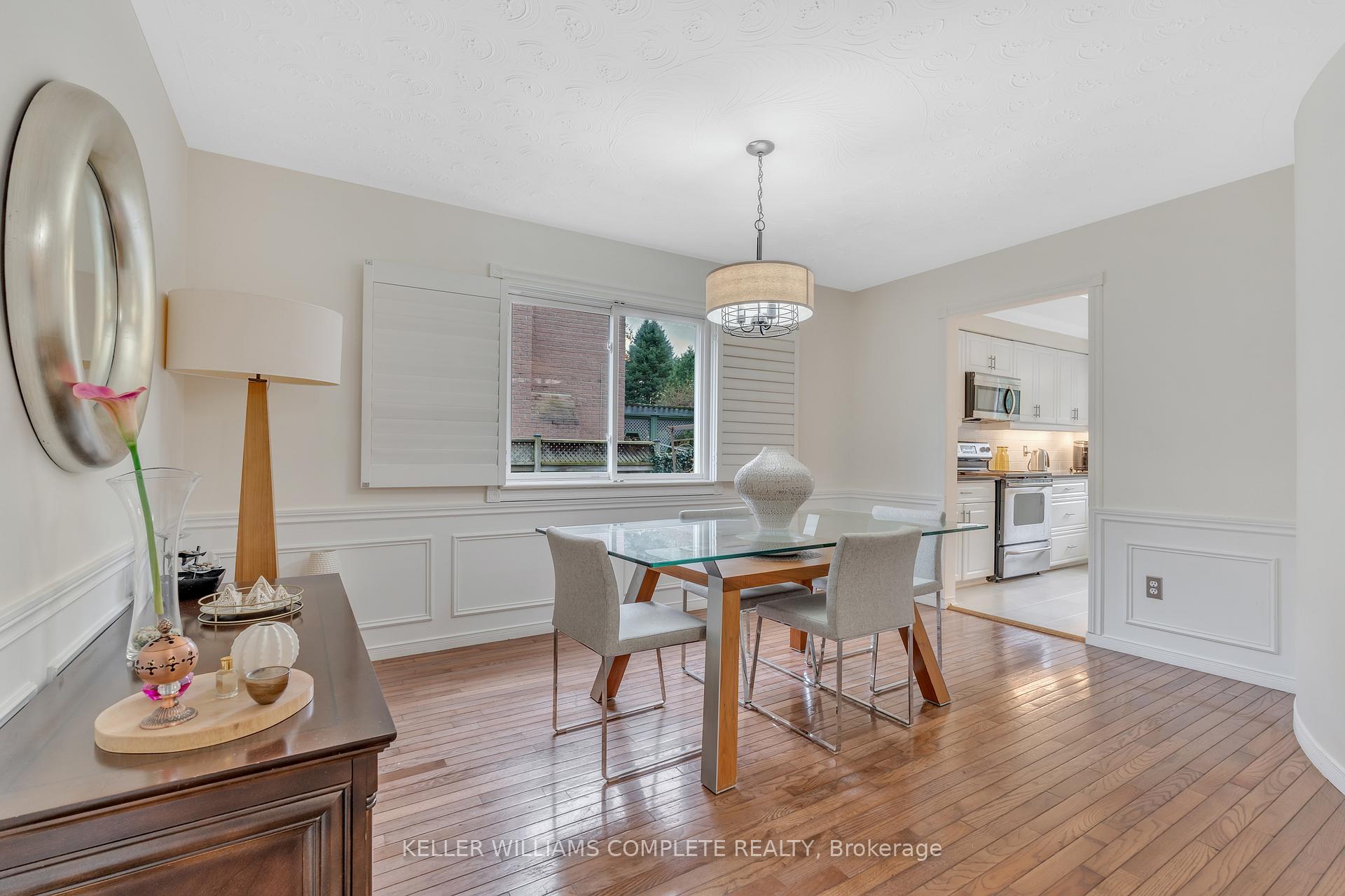Photo 11 of 196 Amberly Boulevard, Hamilton, Ancaster — HOMEH
