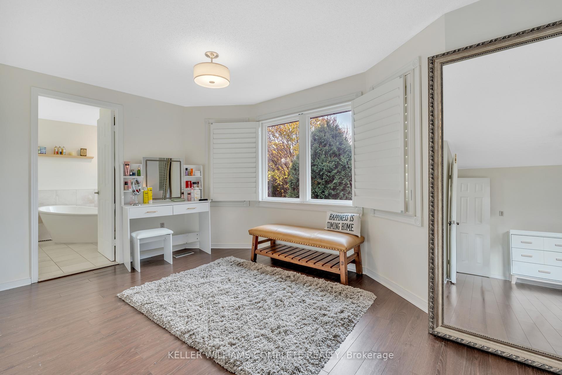 Photo 17 of 196 Amberly Boulevard, Hamilton, Ancaster — HOMEH