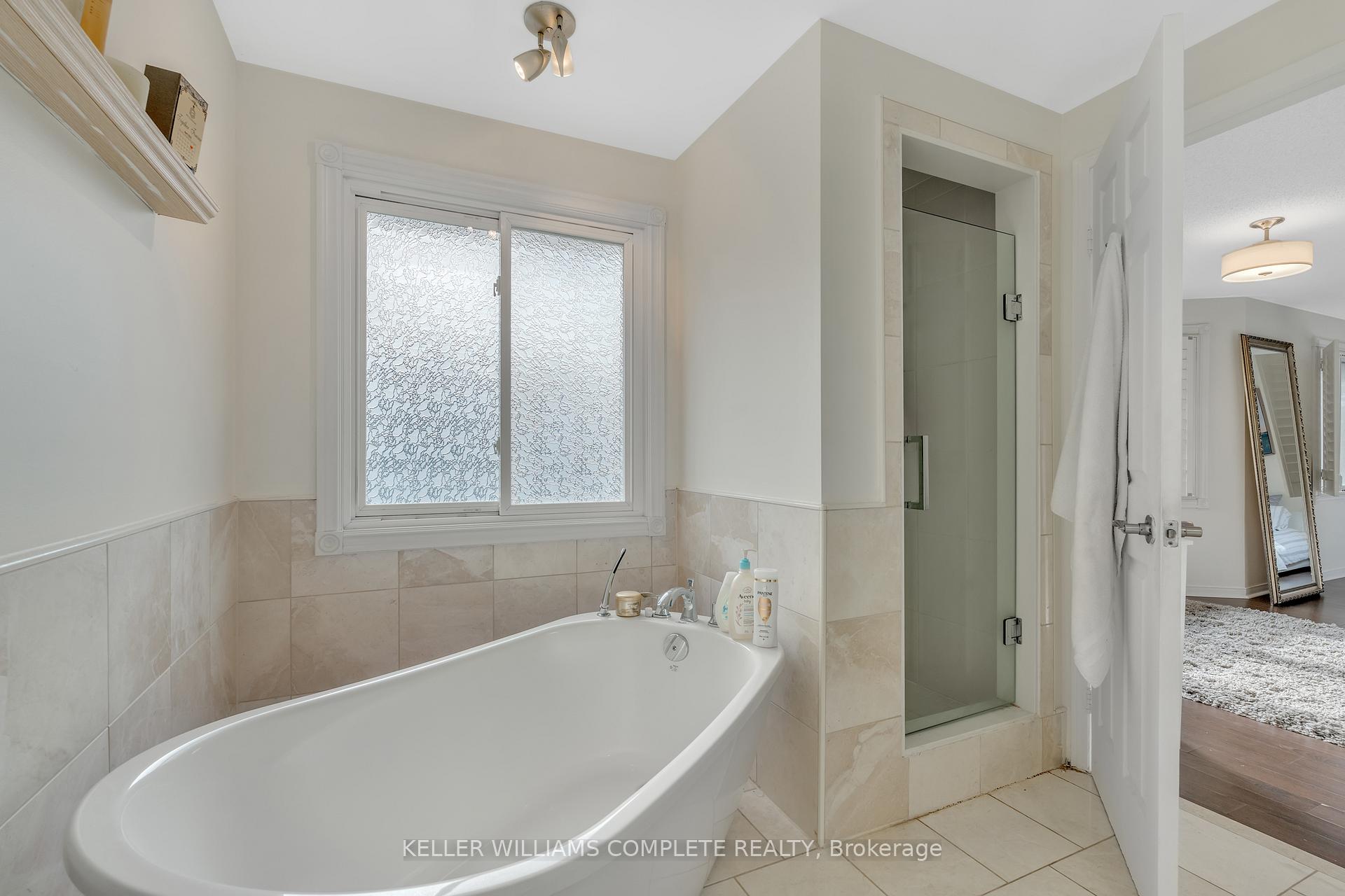 Photo 19 of 196 Amberly Boulevard, Hamilton, Ancaster — HOMEH