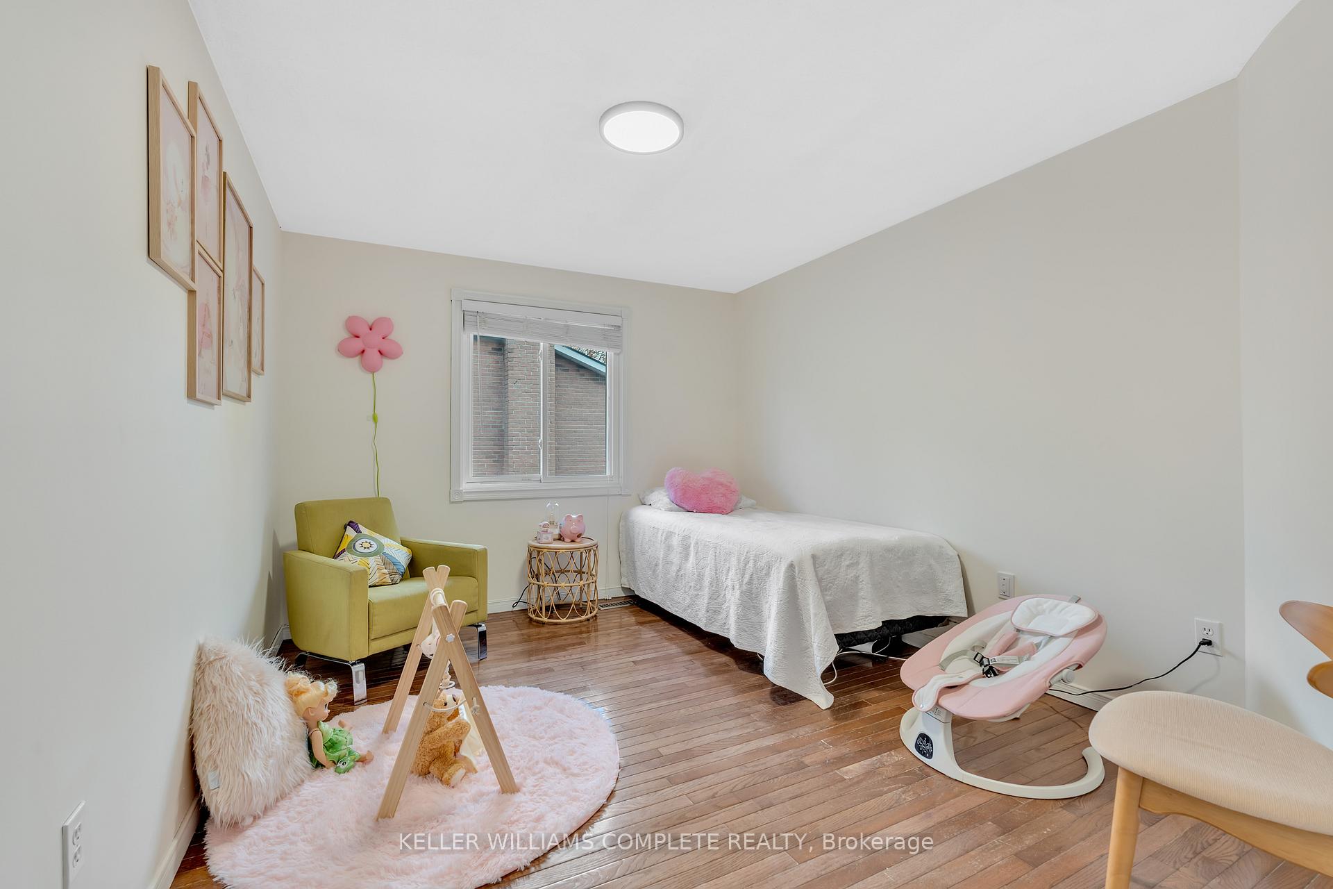 Photo 20 of 196 Amberly Boulevard, Hamilton, Ancaster — HOMEH