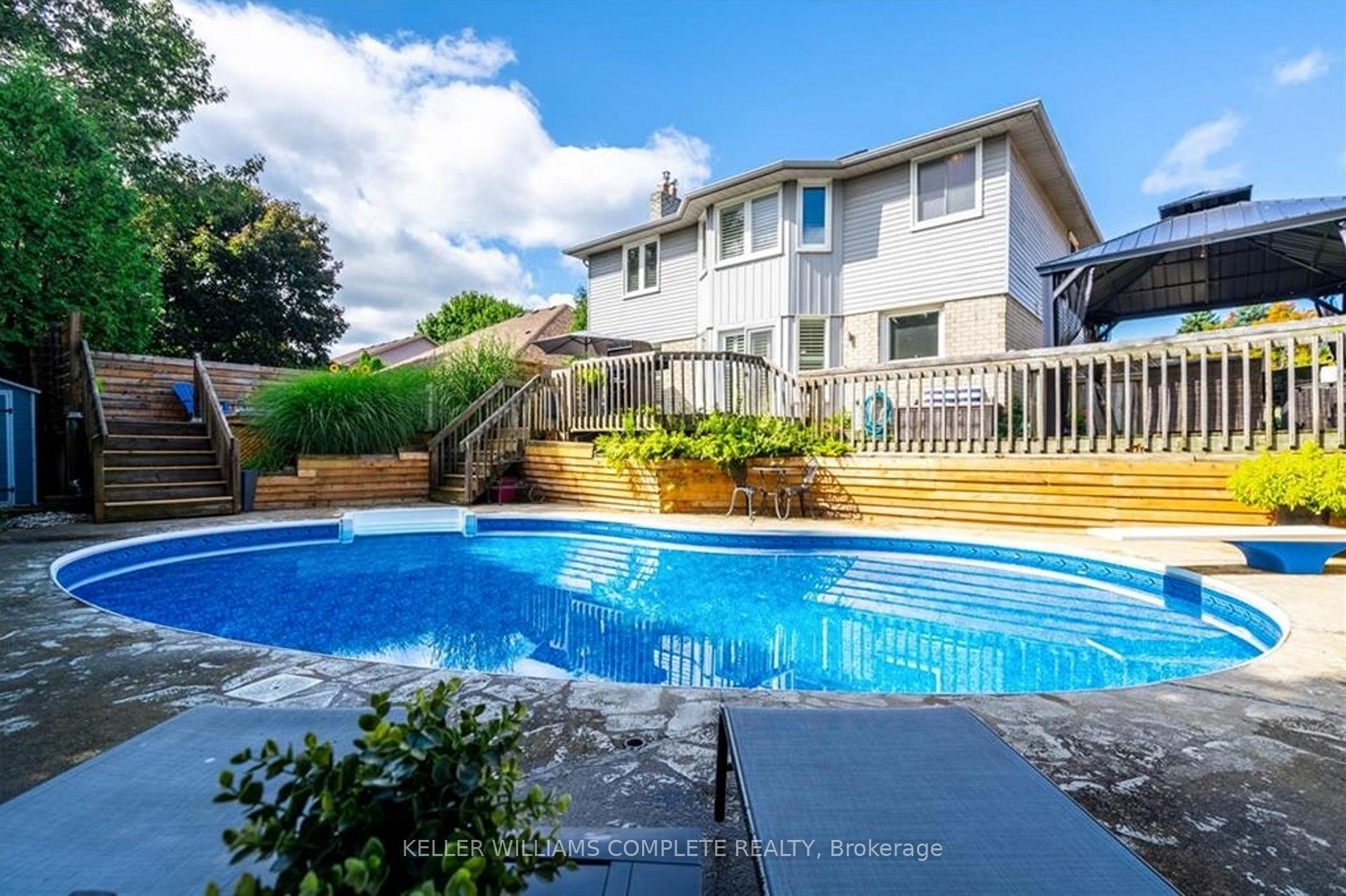 Photo 34 of 196 Amberly Boulevard, Hamilton, Ancaster — HOMEH