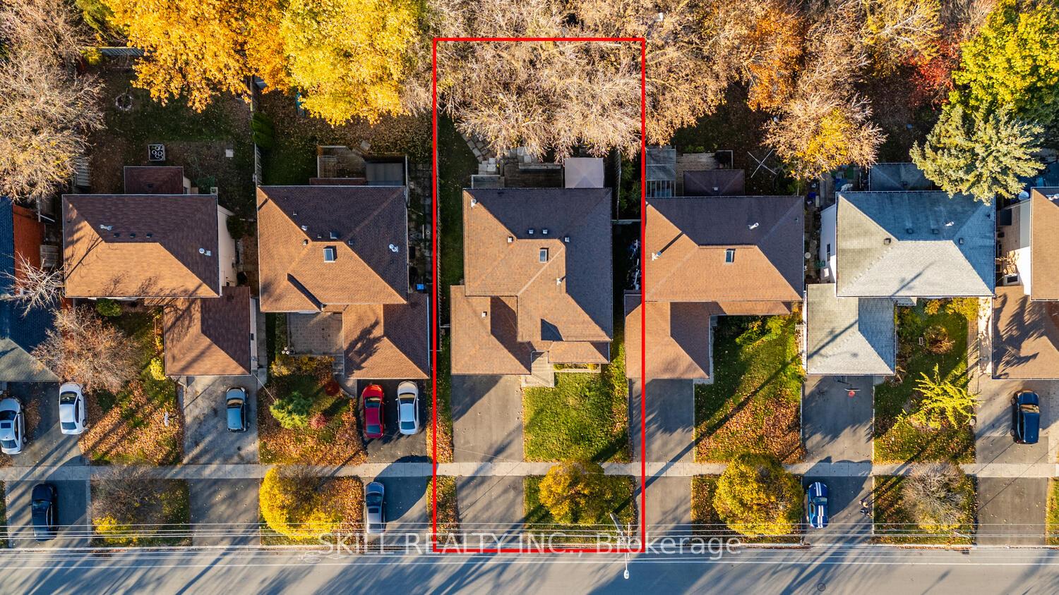 Photo 2 of 472 Grove Street, Barrie, Grove East — HOMEH