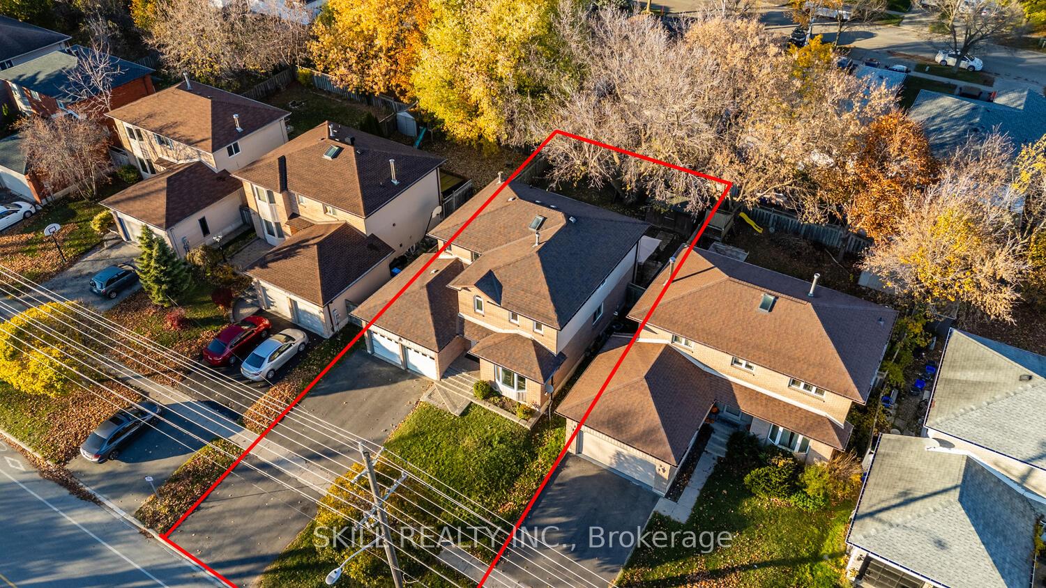 Photo 3 of 472 Grove Street, Barrie, Grove East — HOMEH
