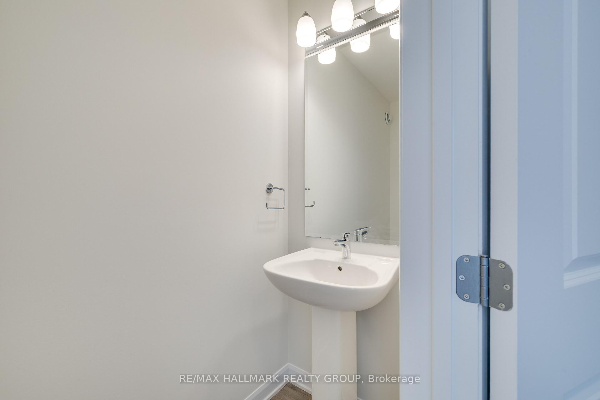 Photo 11 of 305 Raheen Court, Ottawa, Barrhaven - Half Moon Bay — HOMEH