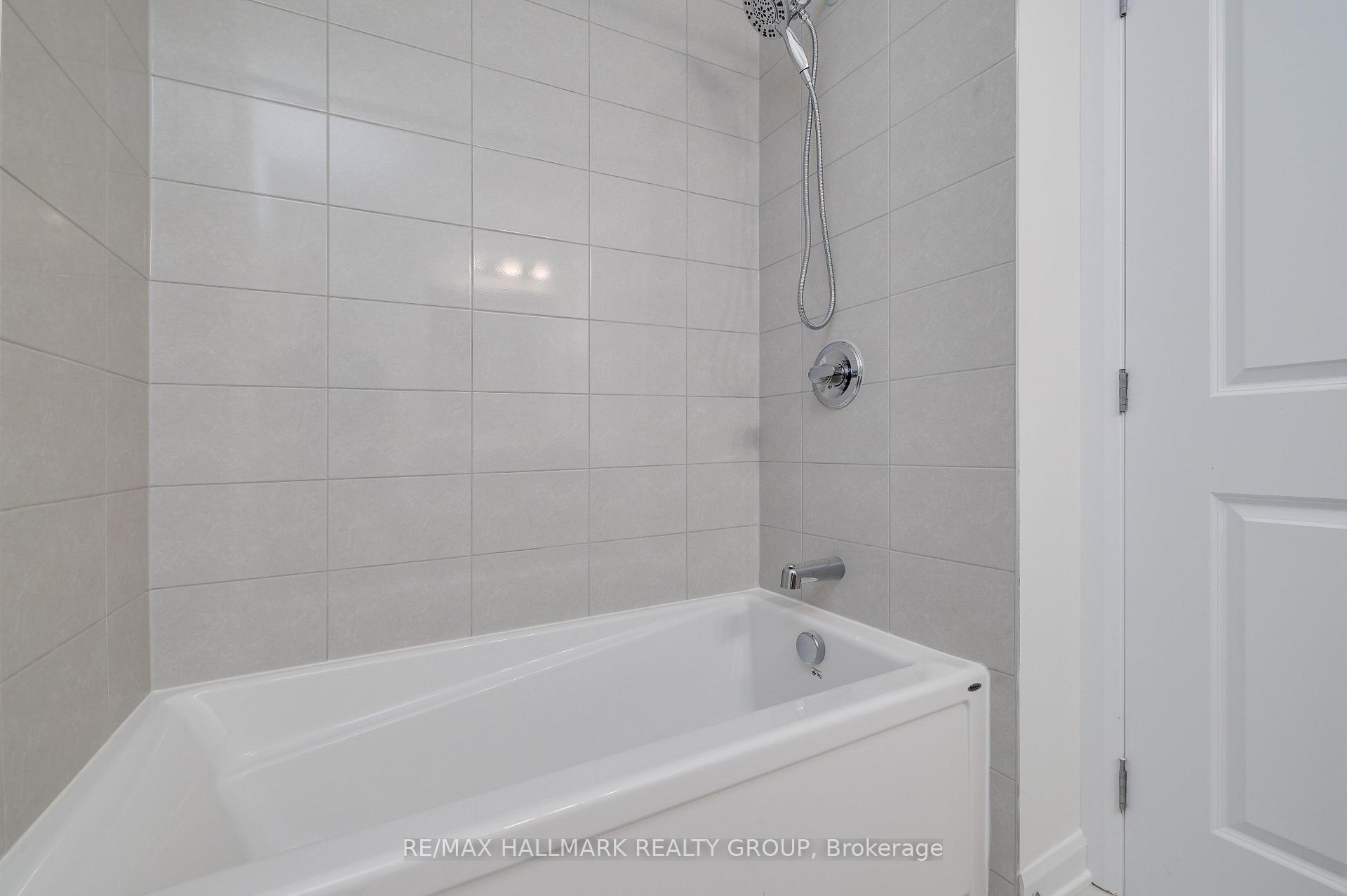 Photo 23 of 305 Raheen Court, Ottawa, Barrhaven - Half Moon Bay — HOMEH