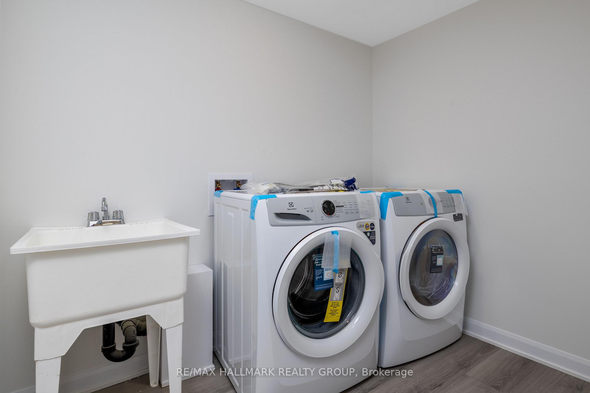 Photo 24 of 305 Raheen Court, Ottawa, Barrhaven - Half Moon Bay — HOMEH