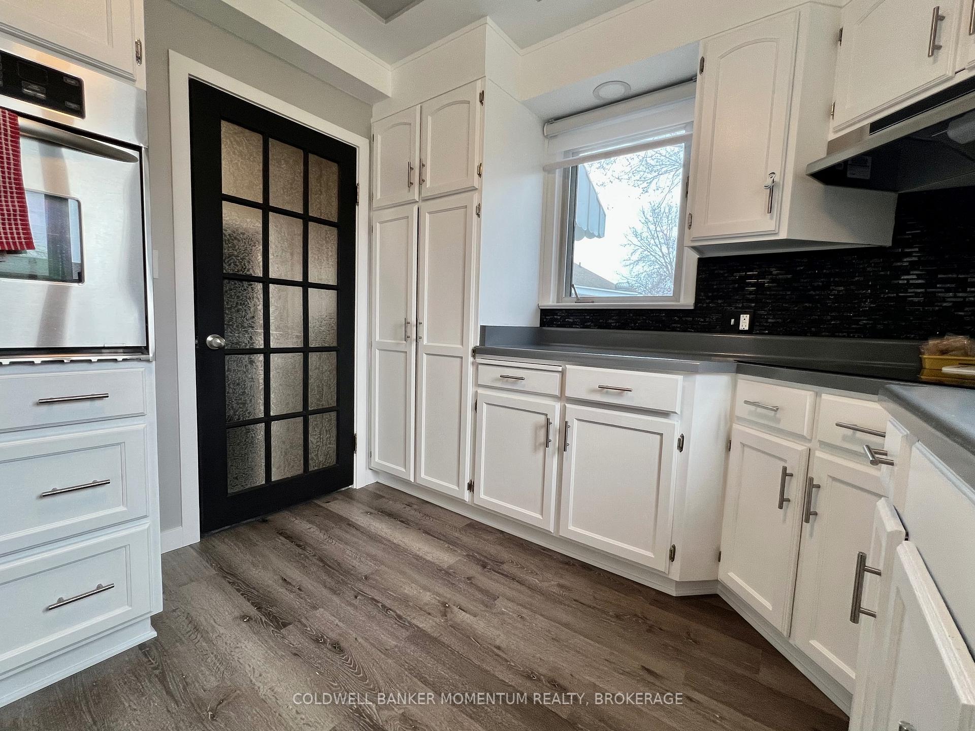 Photo 13 of 43 Beamer Avenue, St. Catharines, Bunting/Linwell — HOMEH