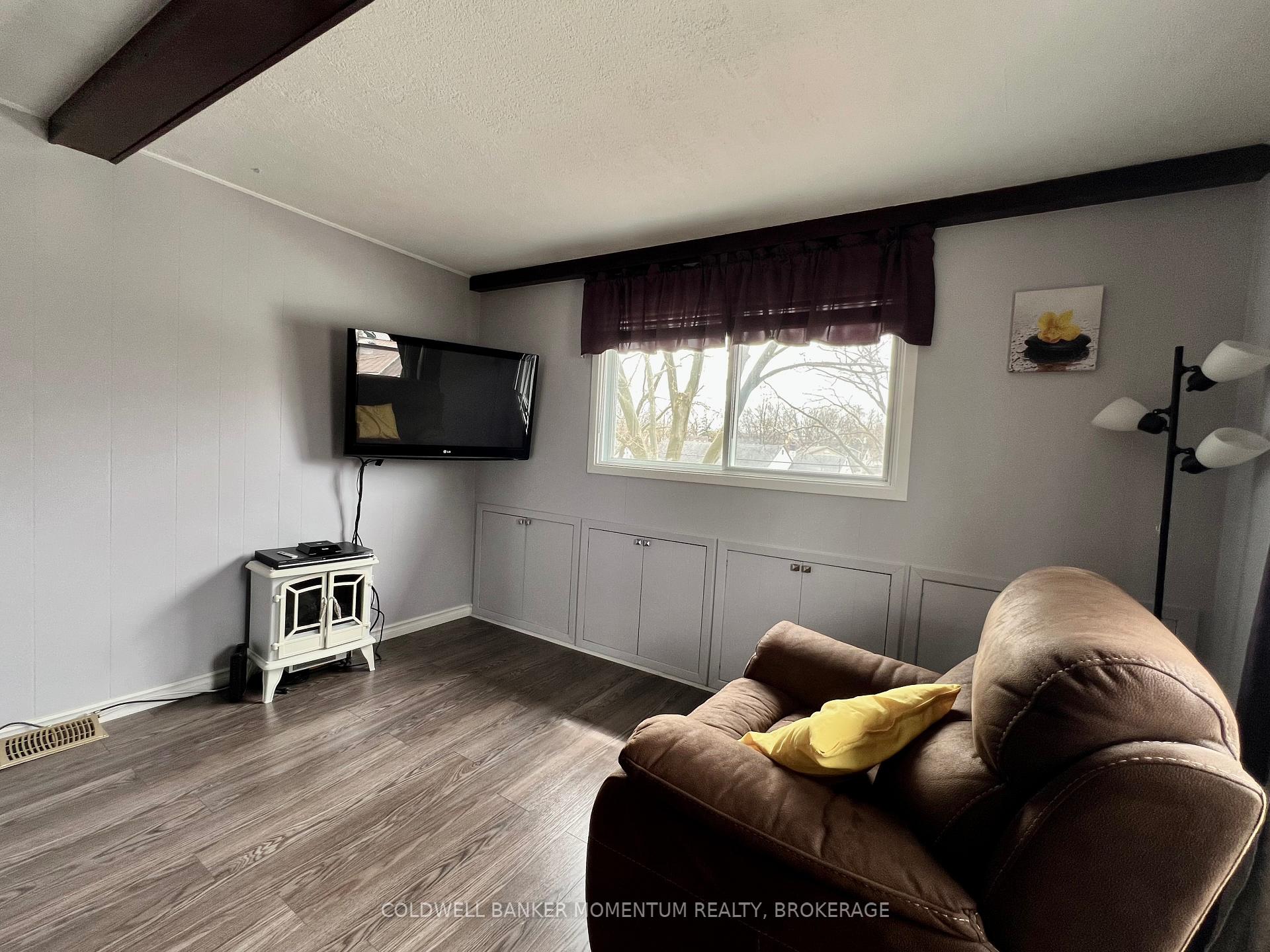 Photo 21 of 43 Beamer Avenue, St. Catharines, Bunting/Linwell — HOMEH