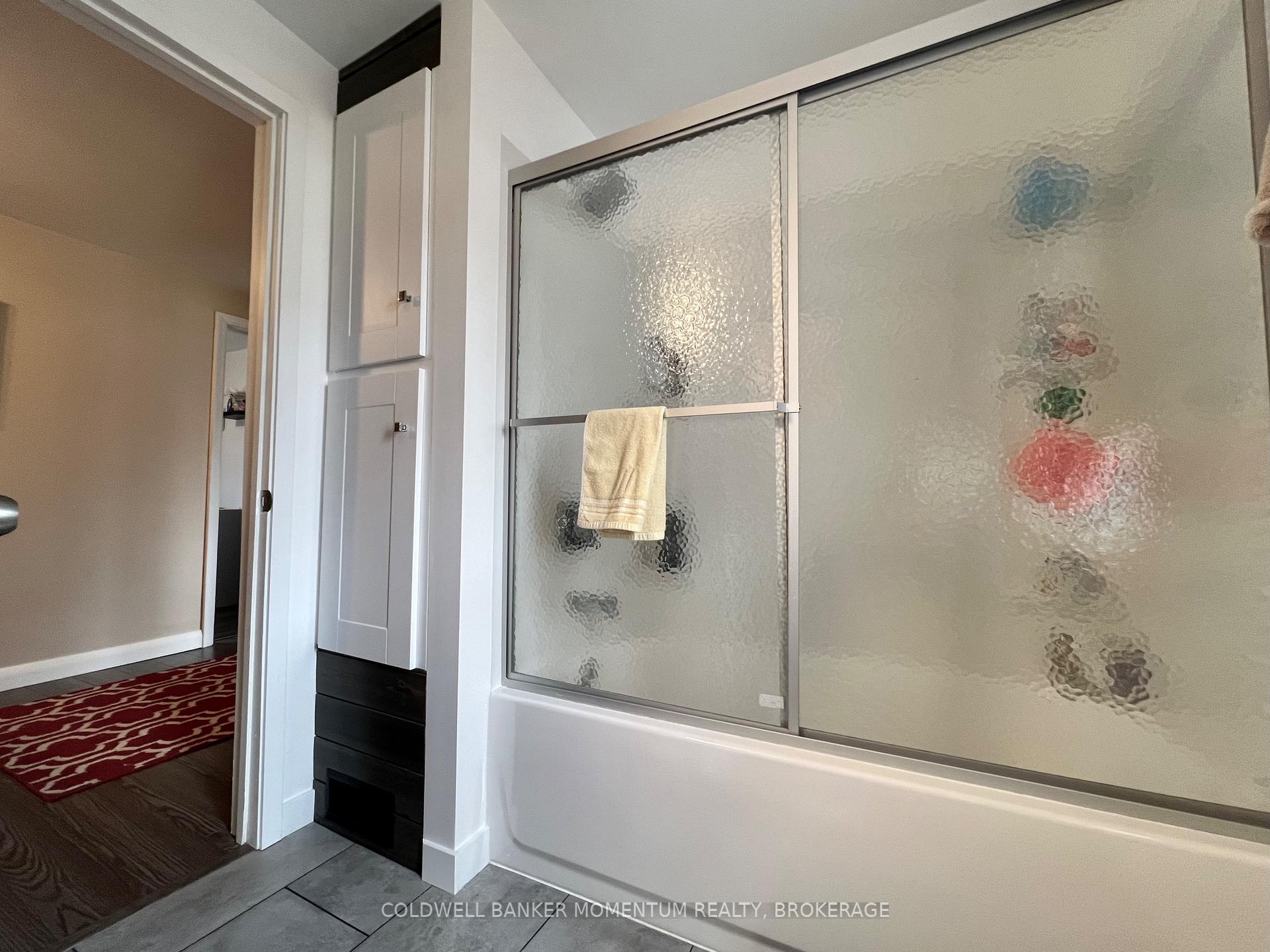Photo 26 of 43 Beamer Avenue, St. Catharines, Bunting/Linwell — HOMEH