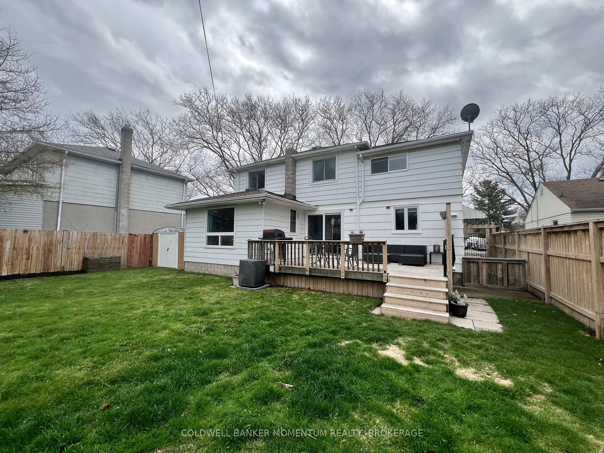Photo 44 of 43 Beamer Avenue, St. Catharines, Bunting/Linwell — HOMEH