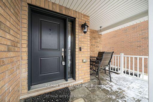 Photo 4 of 7 Polstar Road, Brampton, Northwest Brampton — HOMEH
