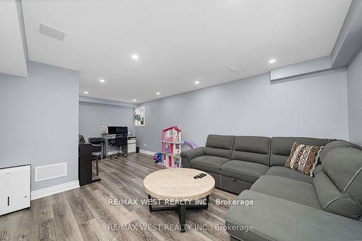 Photo 19 of 7 Polstar Road, Brampton, Northwest Brampton — HOMEH