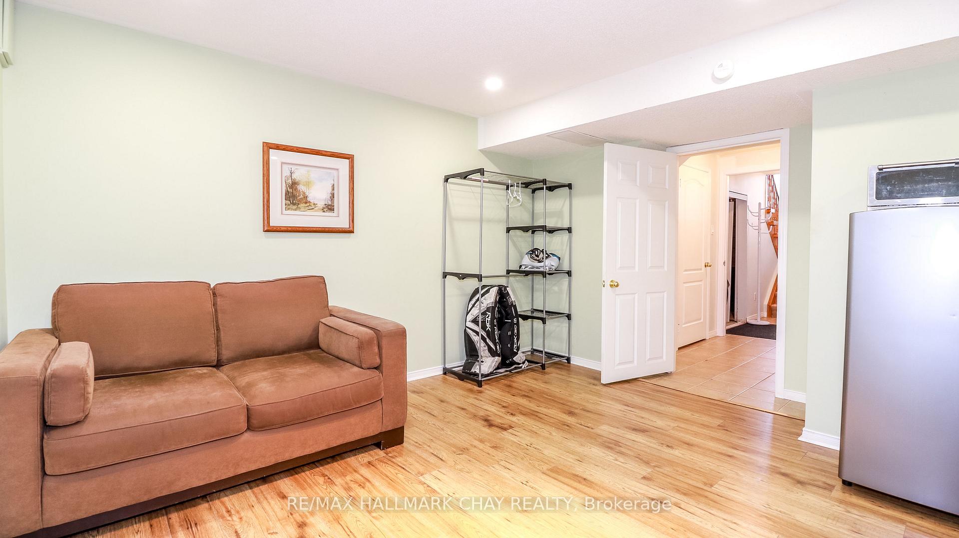 Photo 24 of 263 Ferndale Drive S, Barrie, Ardagh — HOMEH