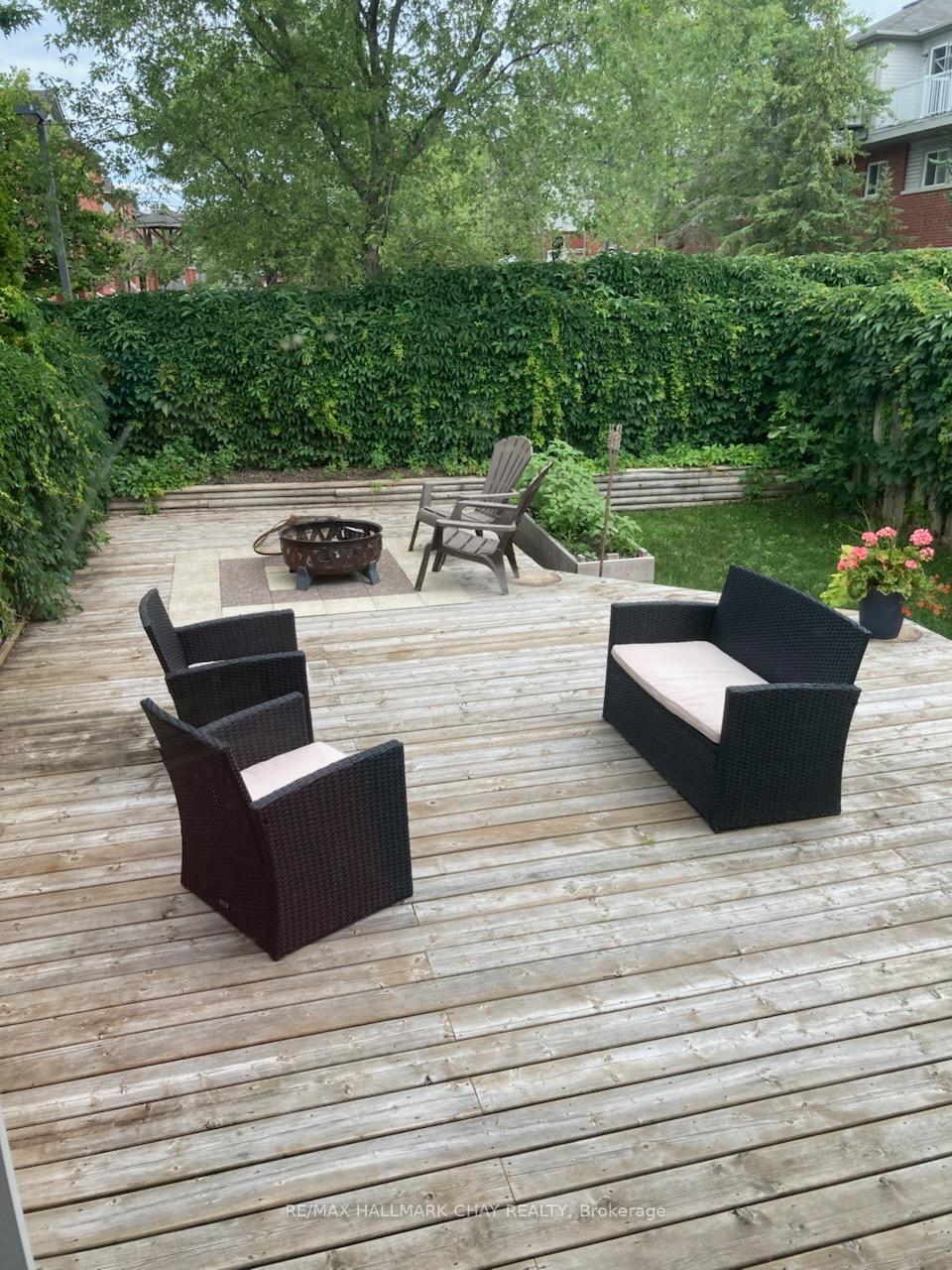 Photo 32 of 263 Ferndale Drive S, Barrie, Ardagh — HOMEH