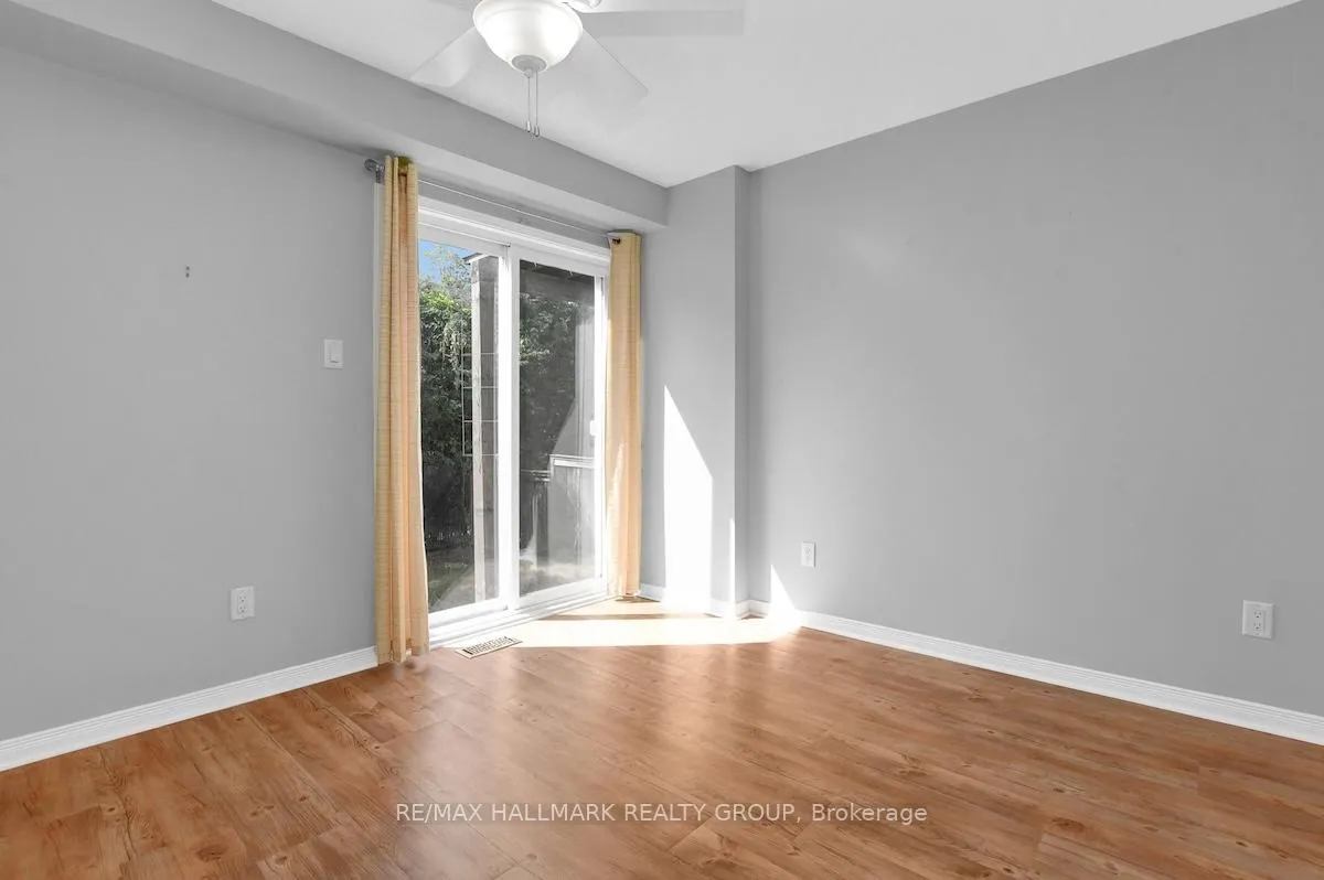 Photo 5 of 553 Burleigh Private, Ottawa, Cyrville — HOMEH