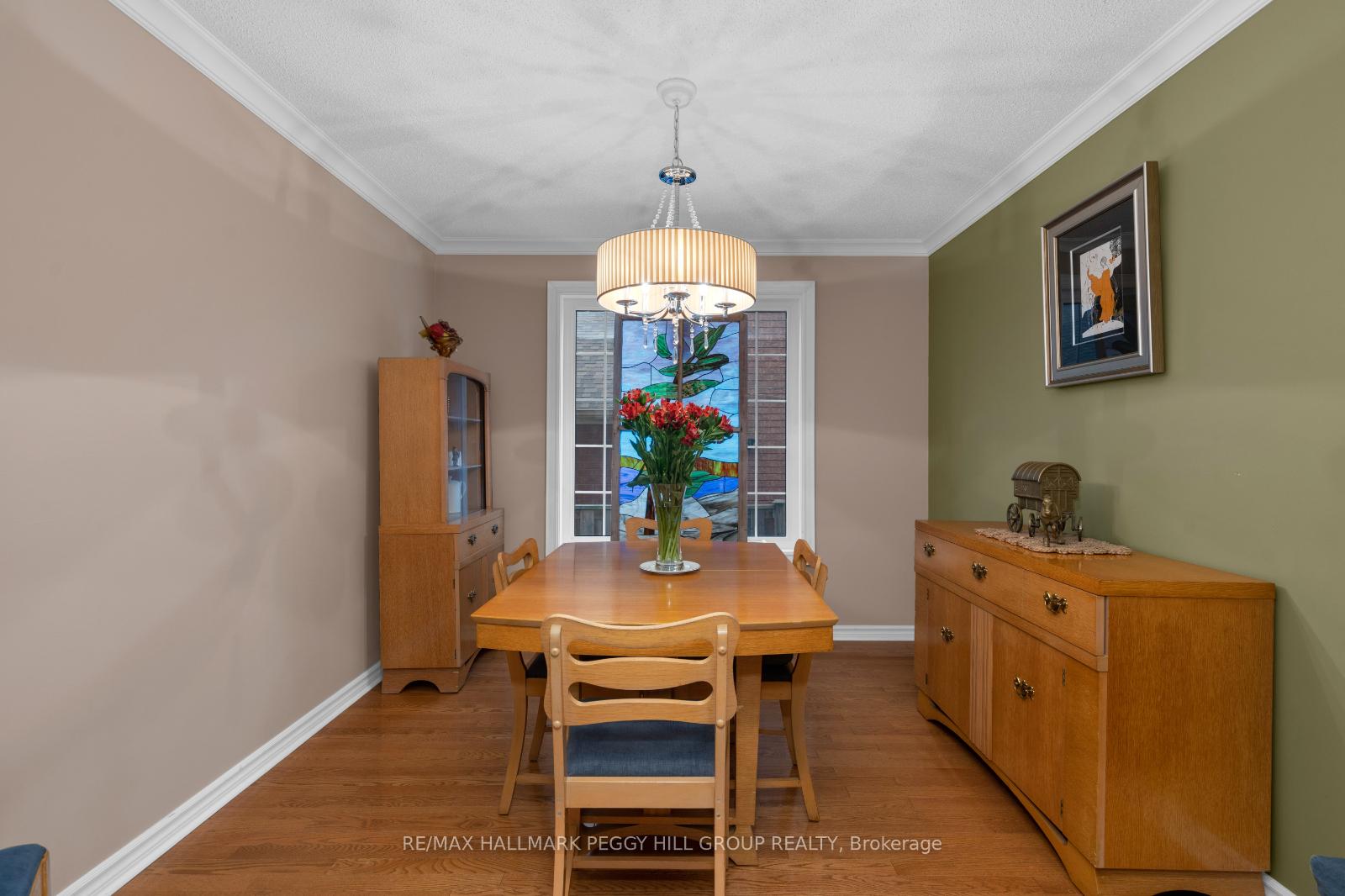Photo 10 of 103 Letitia Street, Barrie, Letitia Heights — HOMEH