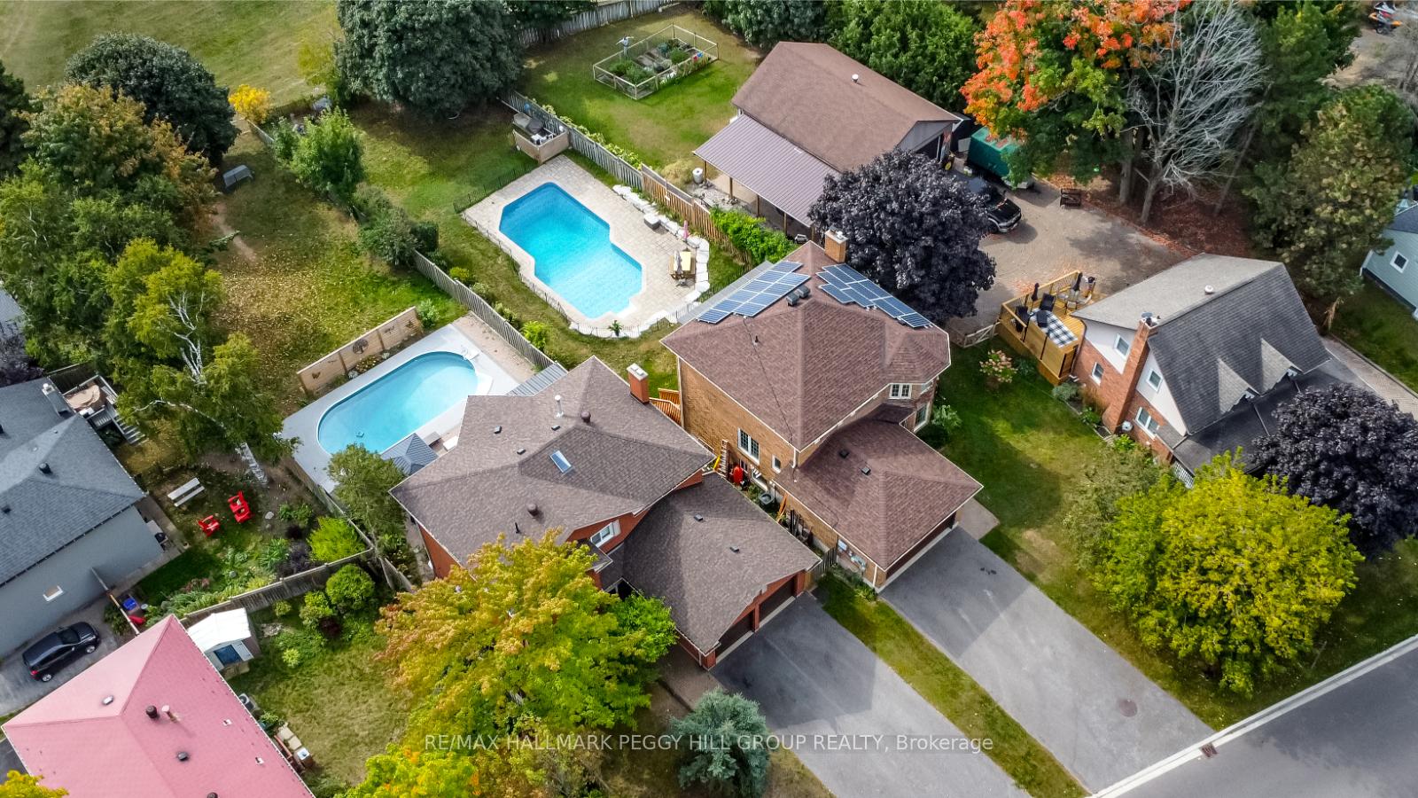 Photo 24 of 103 Letitia Street, Barrie, Letitia Heights — HOMEH