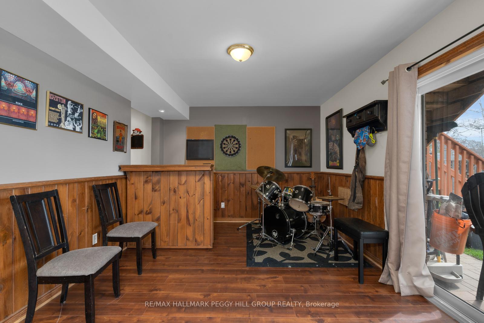 Photo 38 of 103 Letitia Street, Barrie, Letitia Heights — HOMEH
