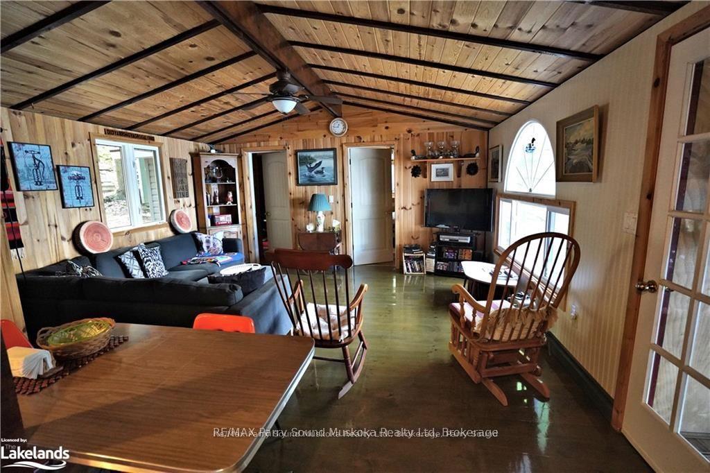 Photo 9 of 121 Healey Lake, The Archipelago, Archipelago South — HOMEH