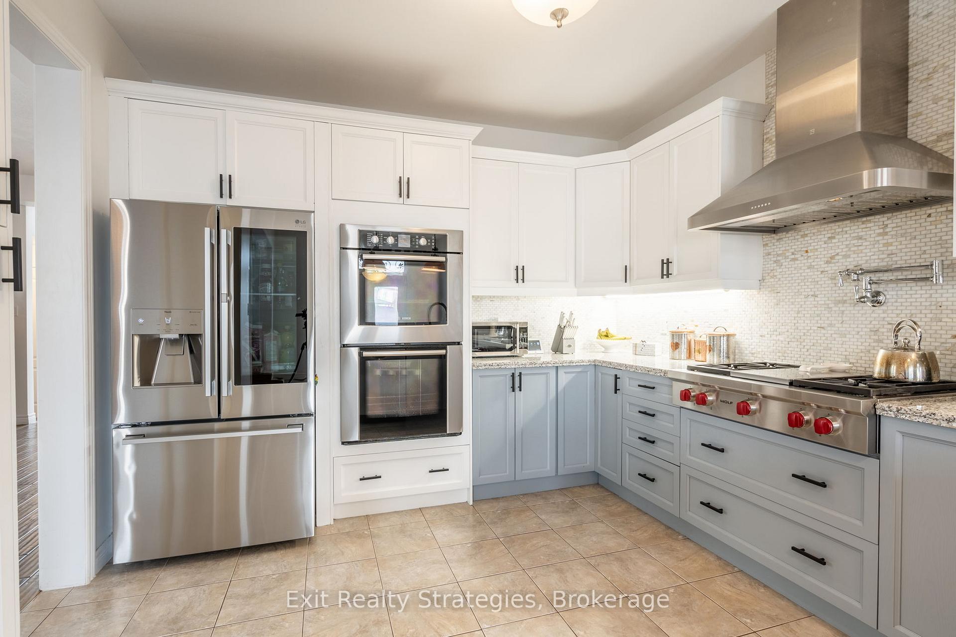 Photo 11 of 19 Hazelton Avenue, Hamilton, Sheldon — HOMEH