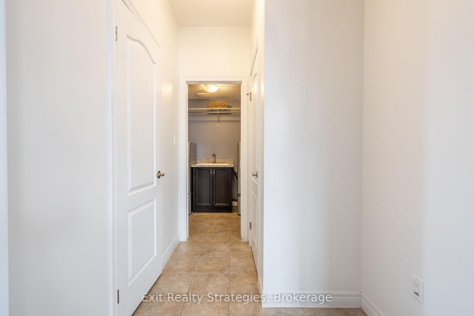 Photo 14 of 19 Hazelton Avenue, Hamilton, Sheldon — HOMEH