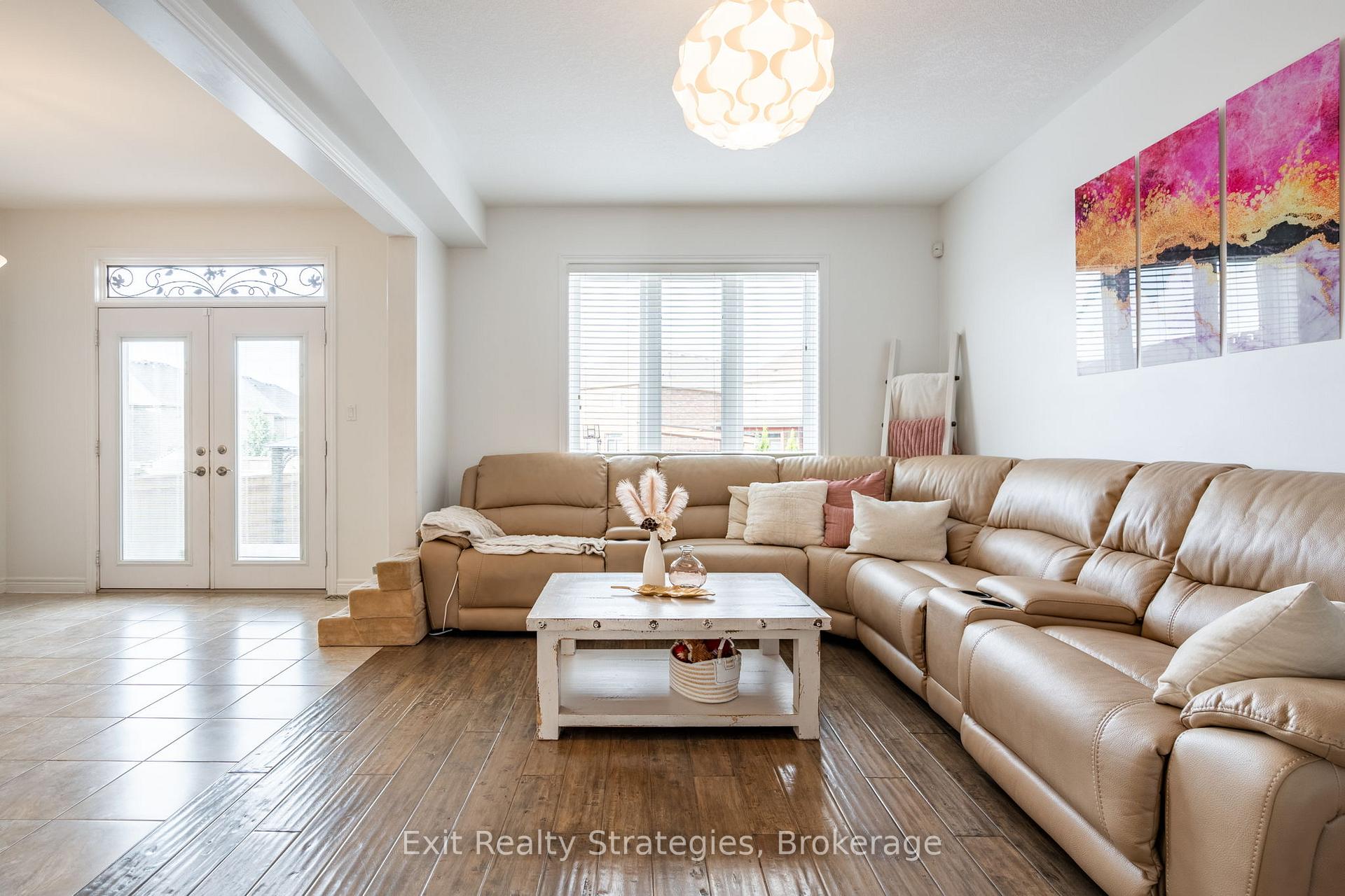 Photo 17 of 19 Hazelton Avenue, Hamilton, Sheldon — HOMEH