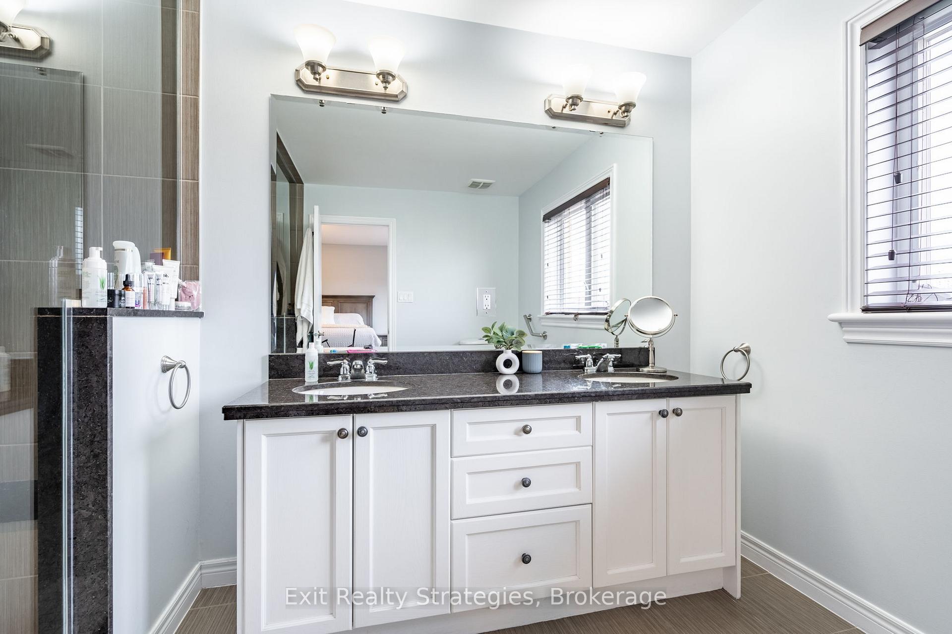 Photo 20 of 19 Hazelton Avenue, Hamilton, Sheldon — HOMEH