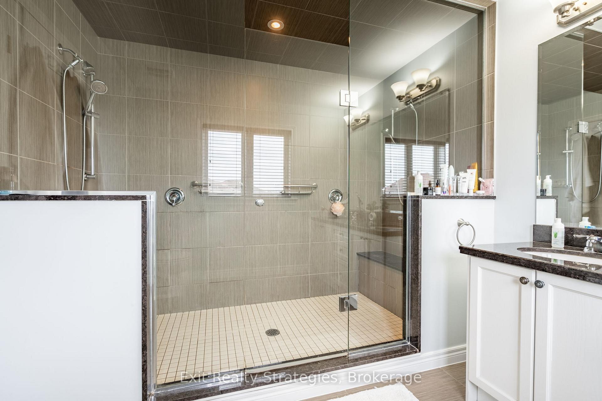 Photo 21 of 19 Hazelton Avenue, Hamilton, Sheldon — HOMEH