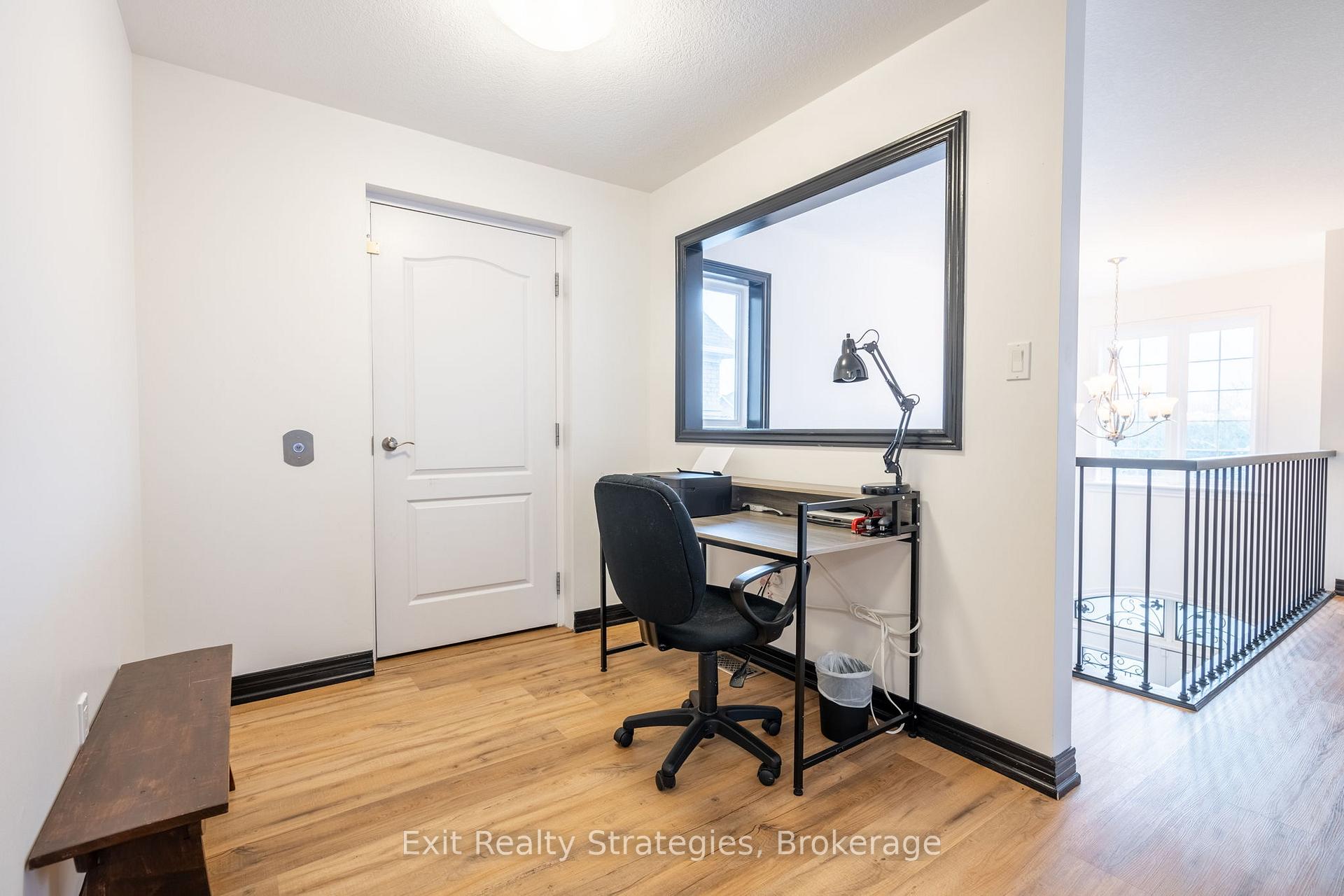 Photo 22 of 19 Hazelton Avenue, Hamilton, Sheldon — HOMEH