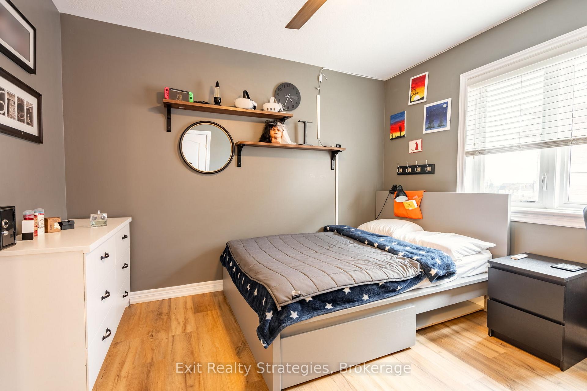 Photo 25 of 19 Hazelton Avenue, Hamilton, Sheldon — HOMEH