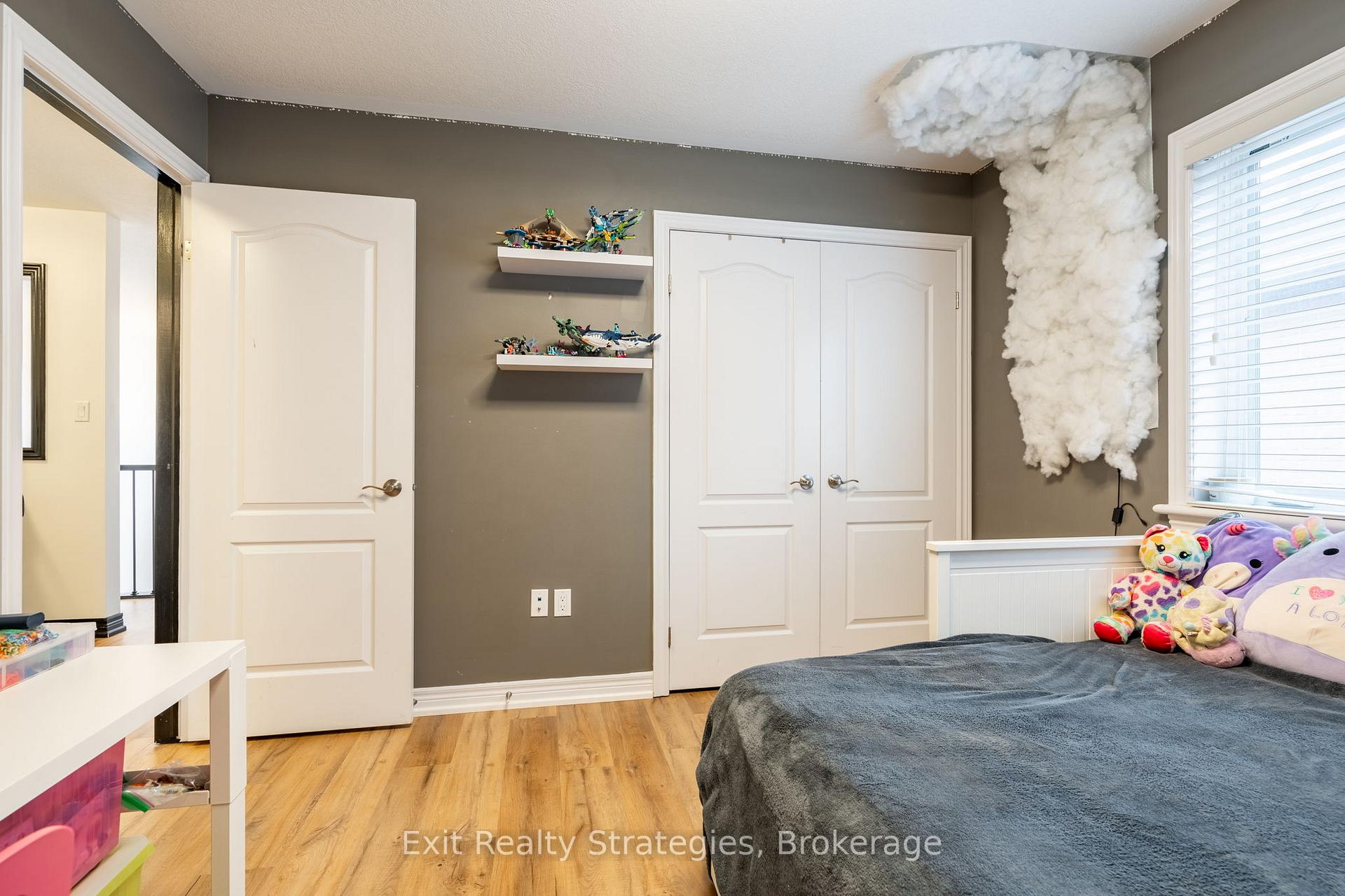 Photo 26 of 19 Hazelton Avenue, Hamilton, Sheldon — HOMEH