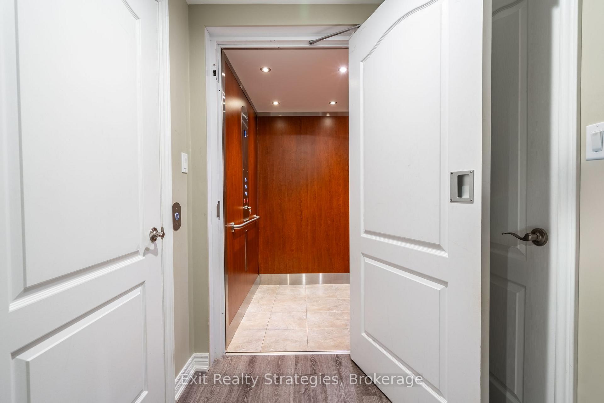 Photo 35 of 19 Hazelton Avenue, Hamilton, Sheldon — HOMEH