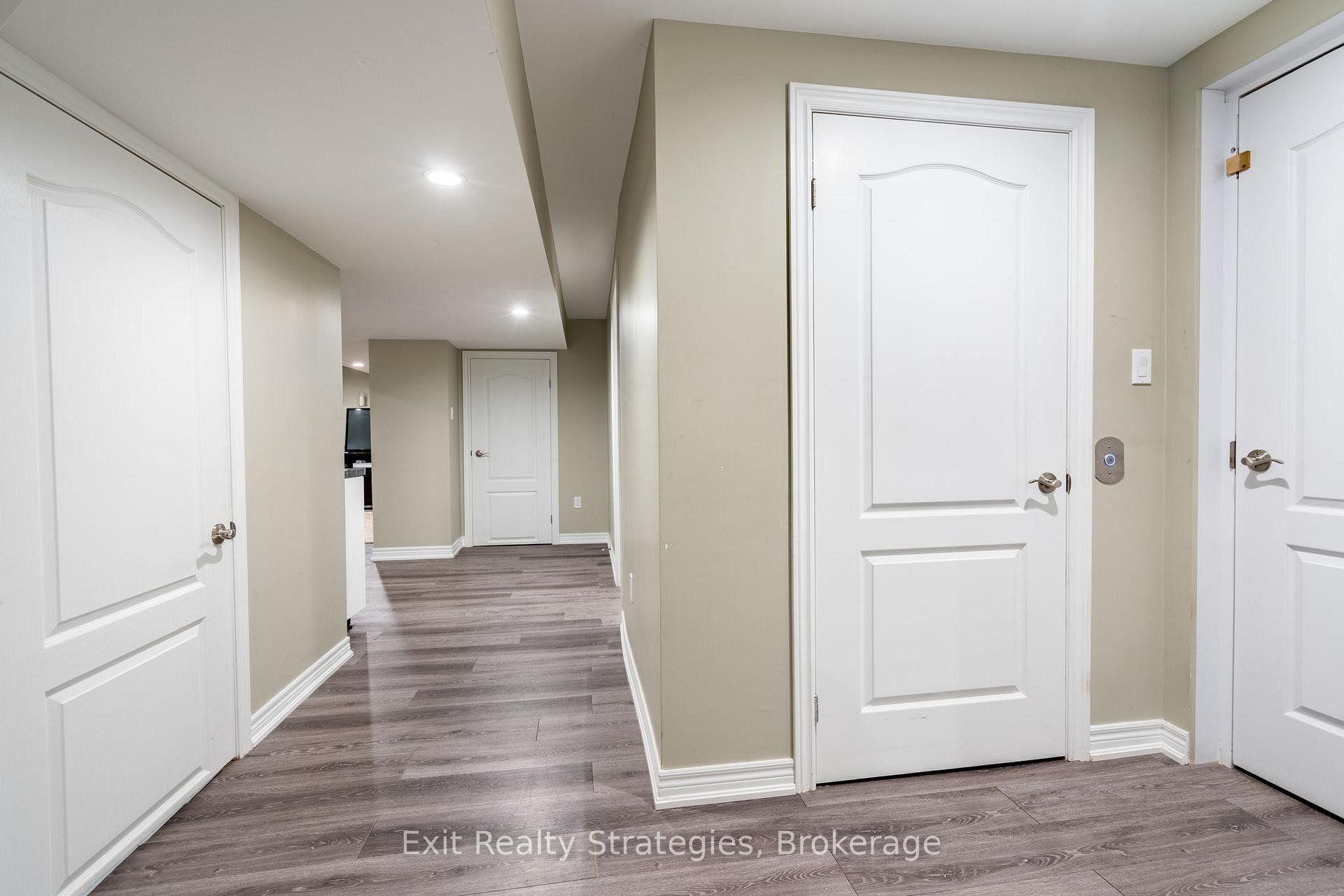 Photo 36 of 19 Hazelton Avenue, Hamilton, Sheldon — HOMEH